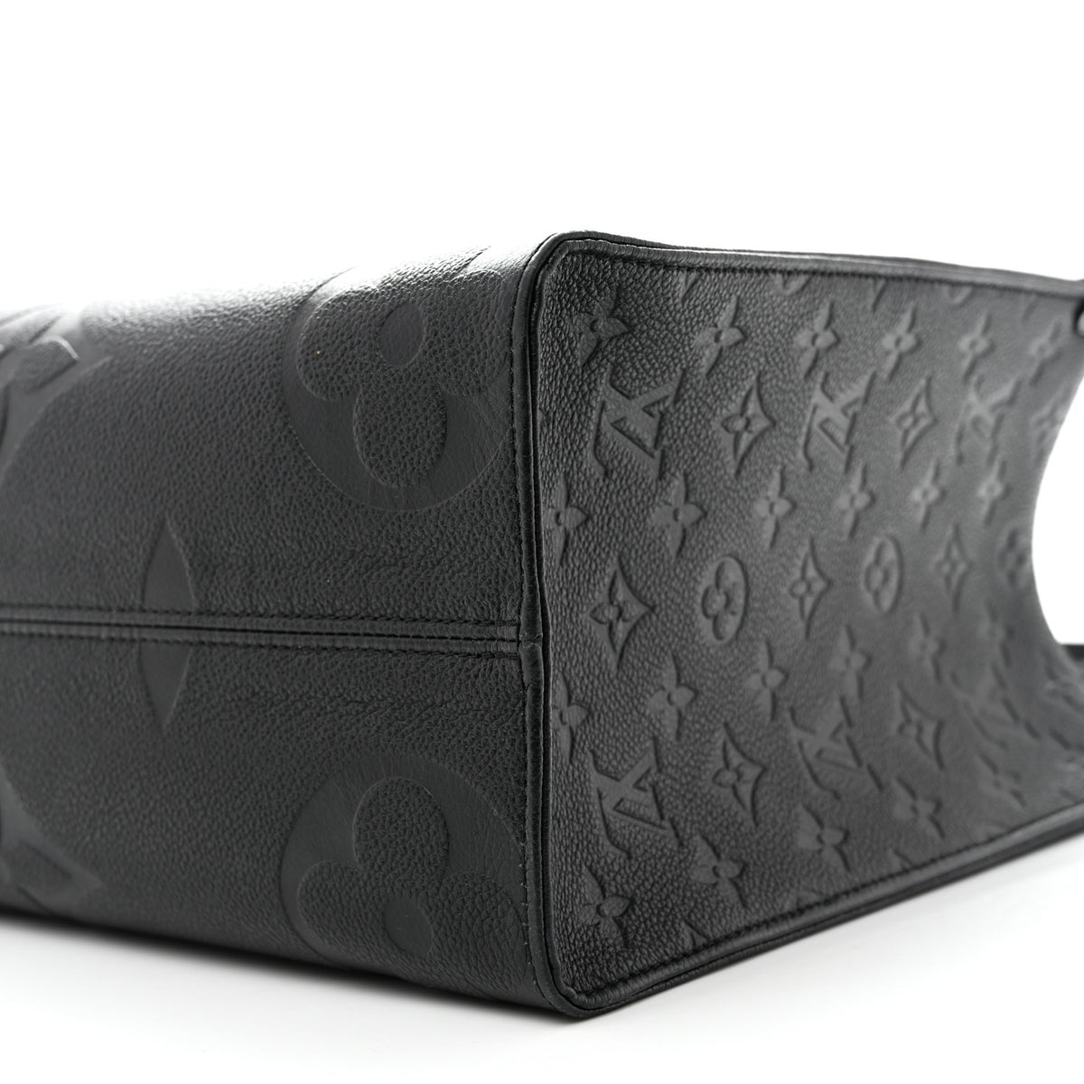 Empreinte Monogram Giant Onthego MM Black