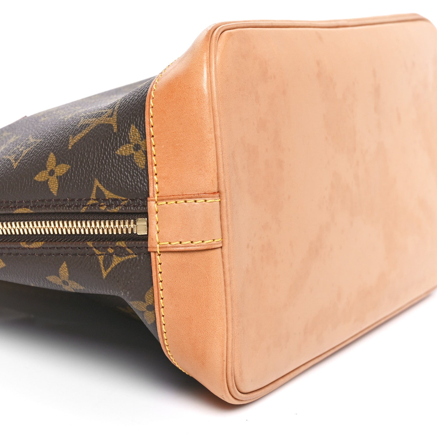 Louis Vuitton Monogram Alma PM 9 of 11