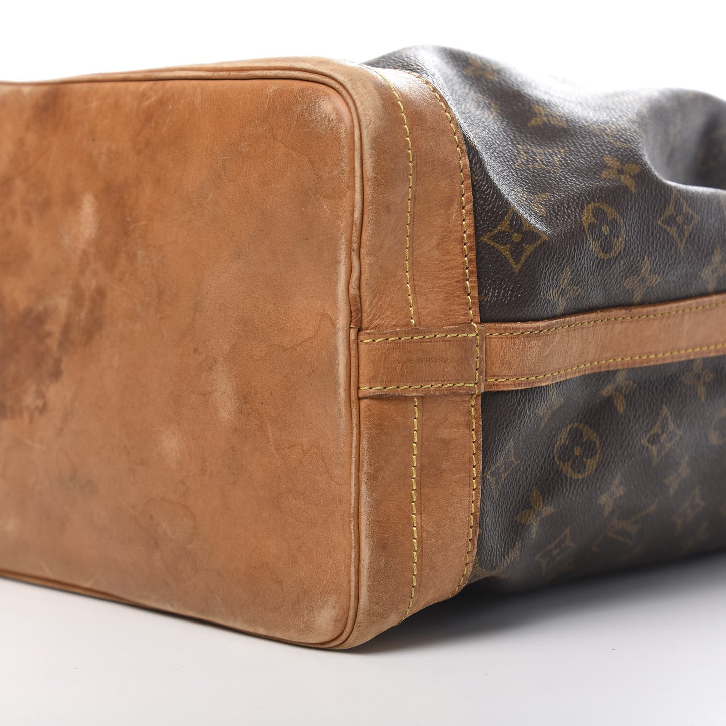 Monogram Noe