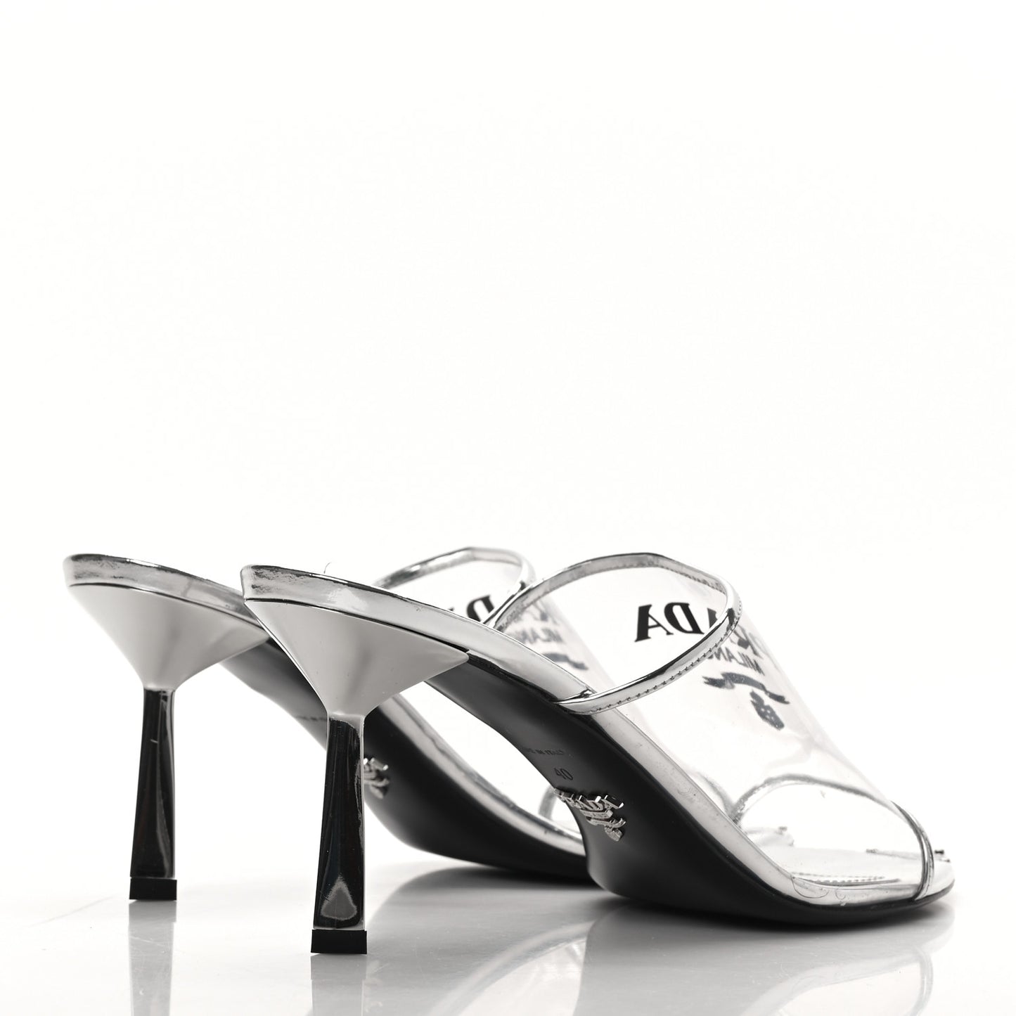 Plexiglass Metallic Calfskin Metal Triangle Logo 75mm Slide Sandals 40 Argento