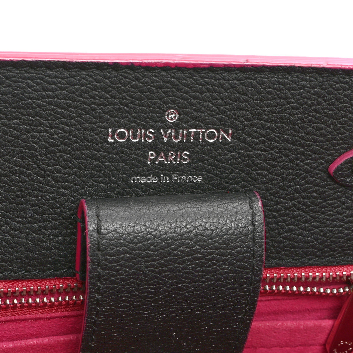 Calfskin Lockme Bucket Black