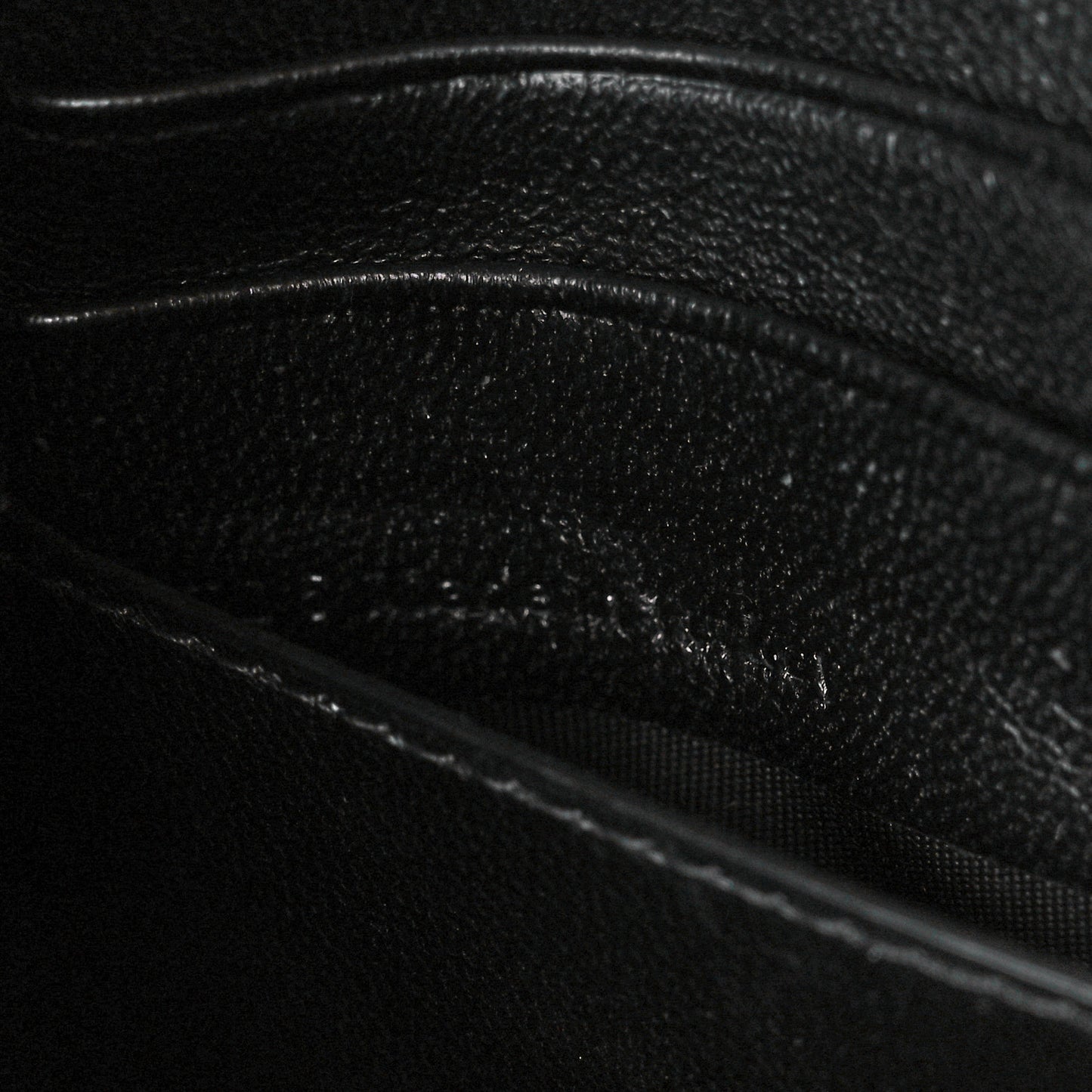 Deep Calfskin Crocodile Embossed Small Darley Black