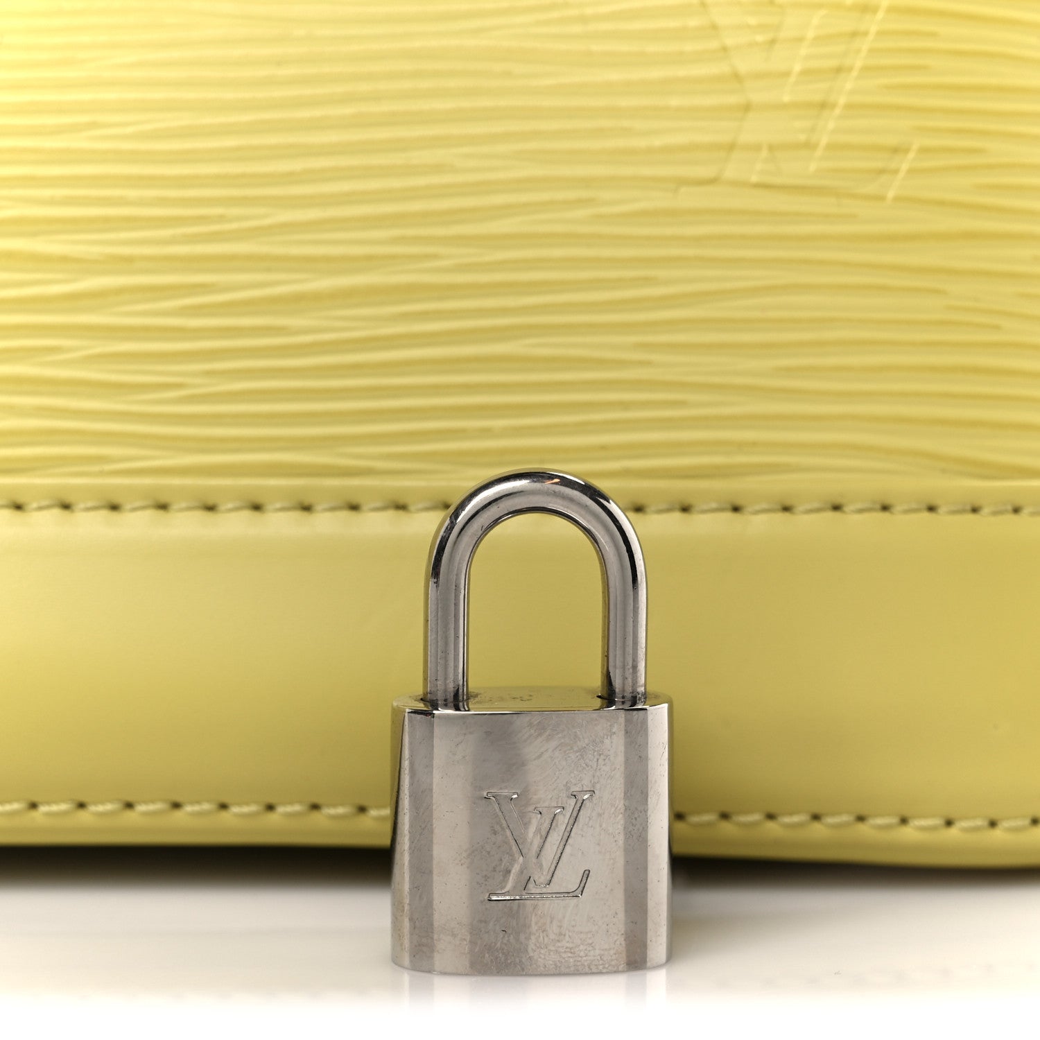 Louis Vuitton Epi Alma PM Pistache 12 of 13