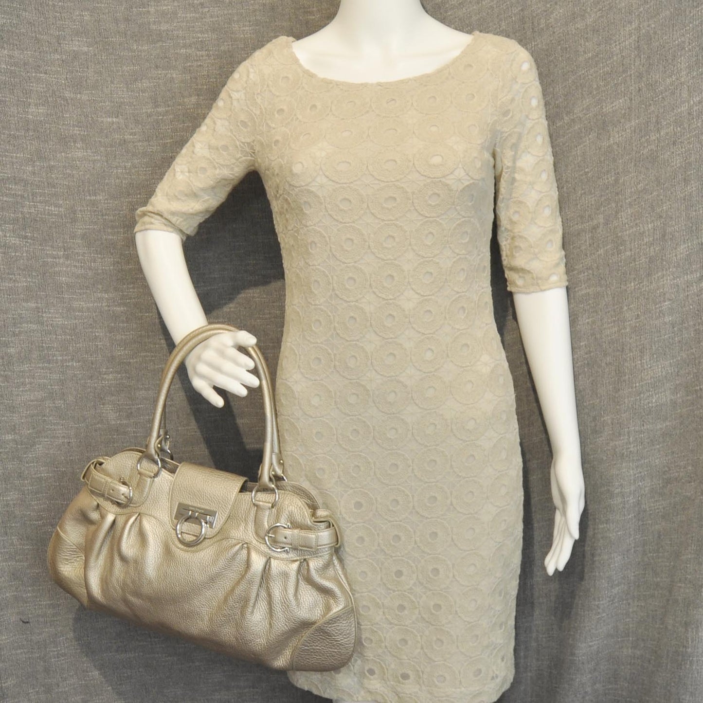 SALVATOREFERRAGAMOLeatherMarisaMetallicGold