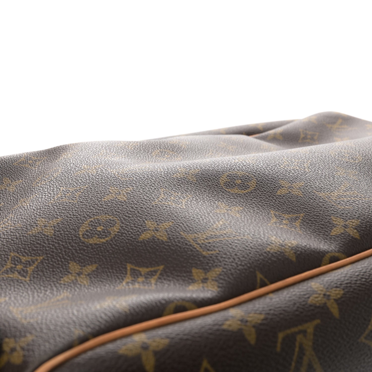Louis Vuitton Monogram Evasion Sports Bag 11 of 16