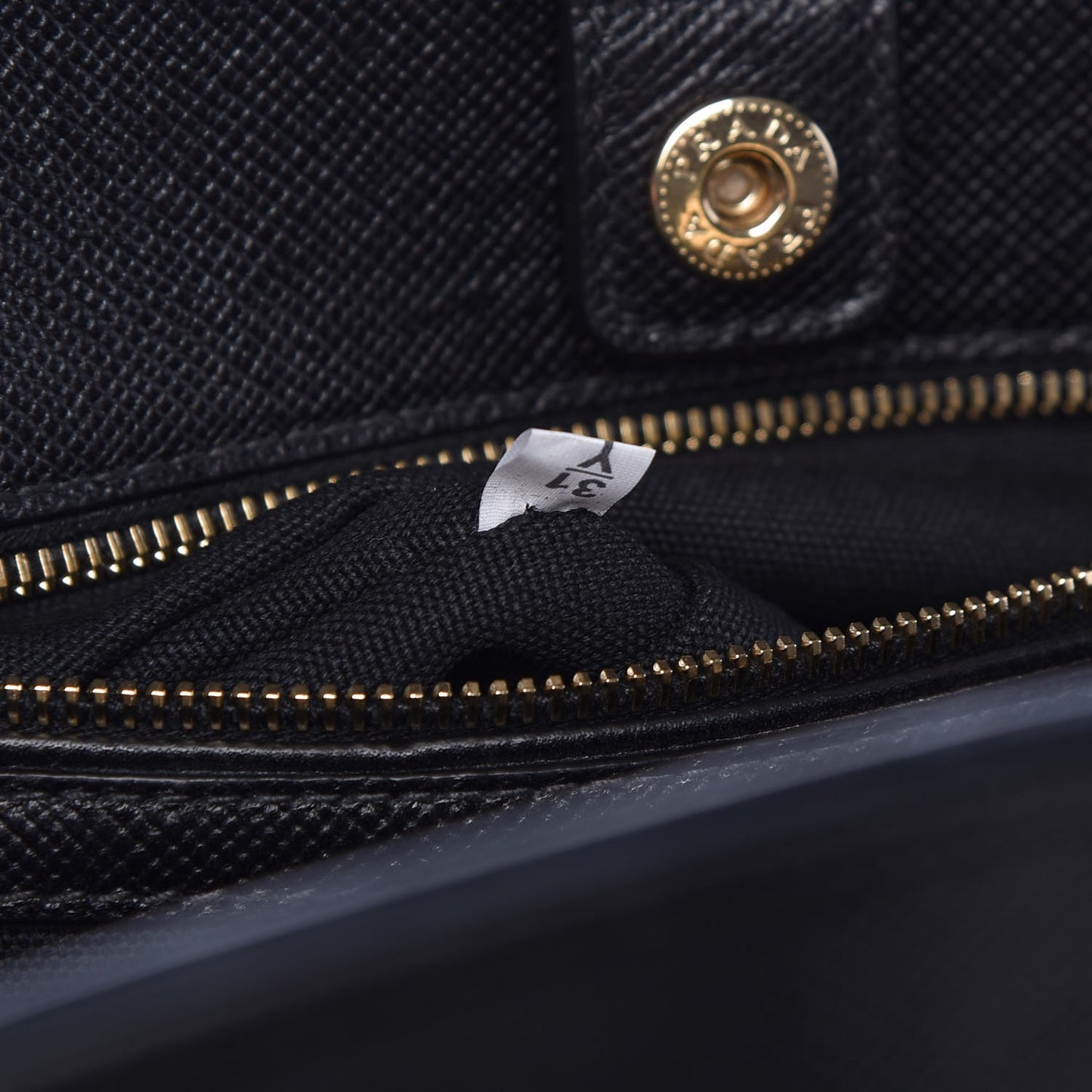 Saffiano City Calf Bi-Color Tote Bluette Black