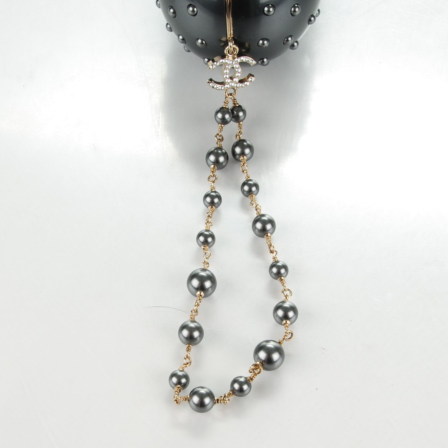 Resin Crystal Pearl Clutch Dark Grey