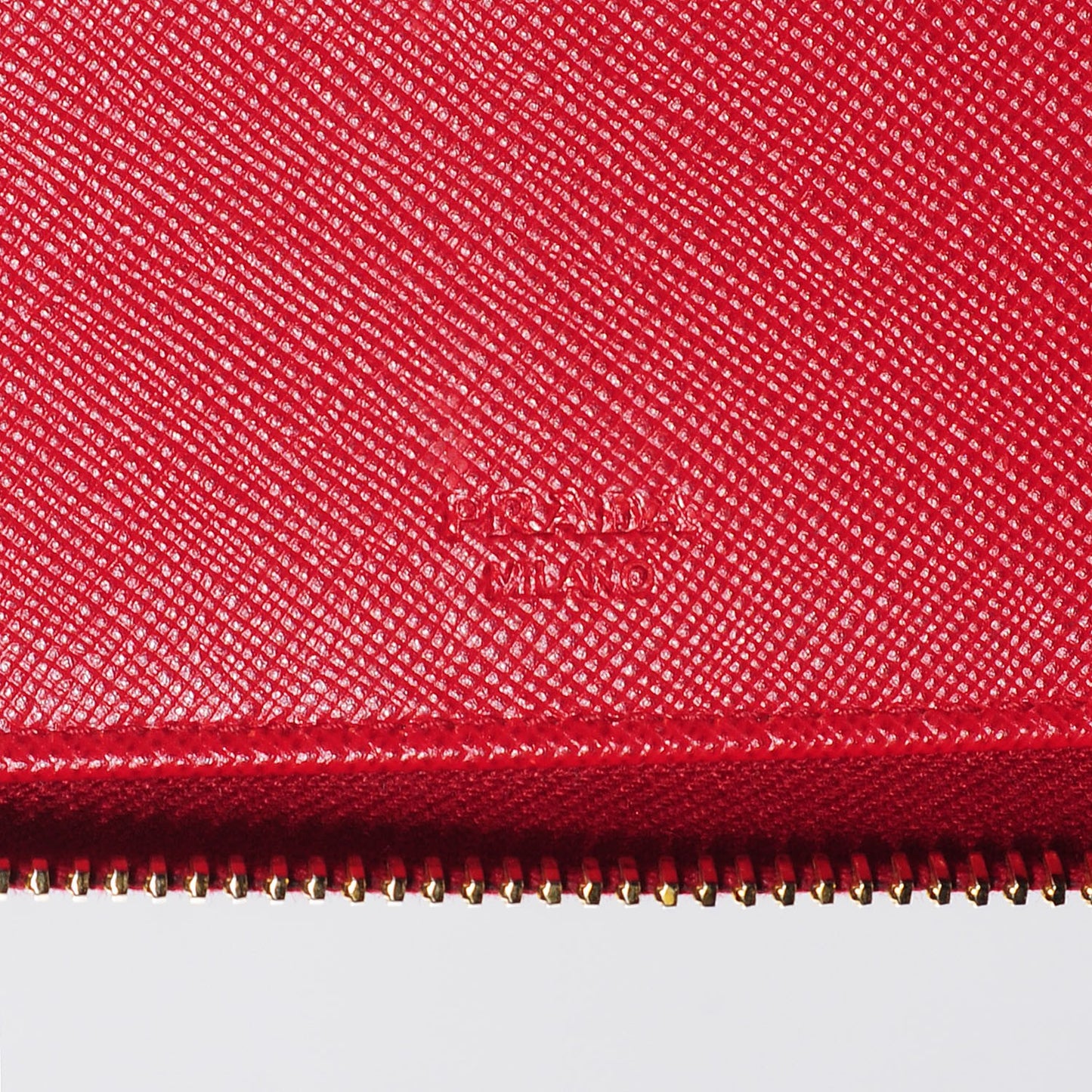 Saffiano Metal Zip Around Wallet Fuoco