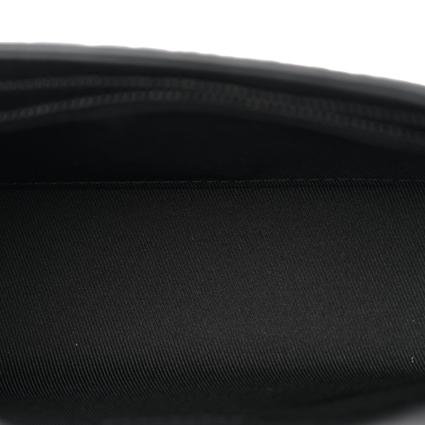 Taurillon Monogram Steamer Wearable Wallet Black