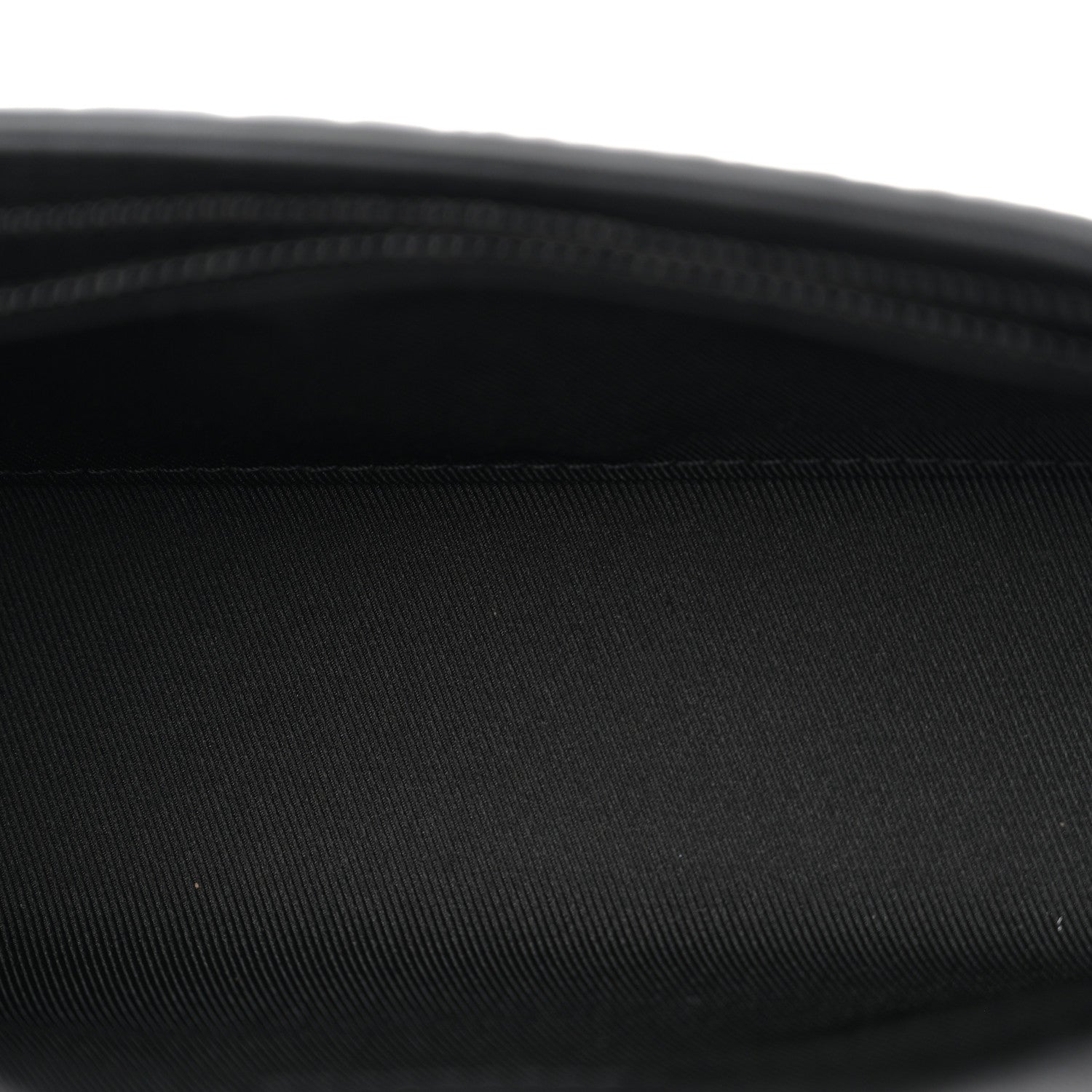 Louis Vuitton Taurillon Monogram Steamer Wearable Wallet Black 5 of 9