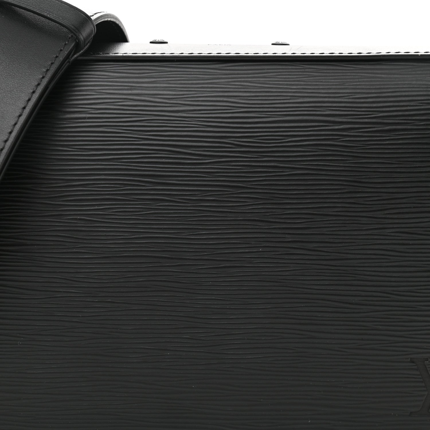 Louis Vuitton Epi Box Messenger Black 6 of 9