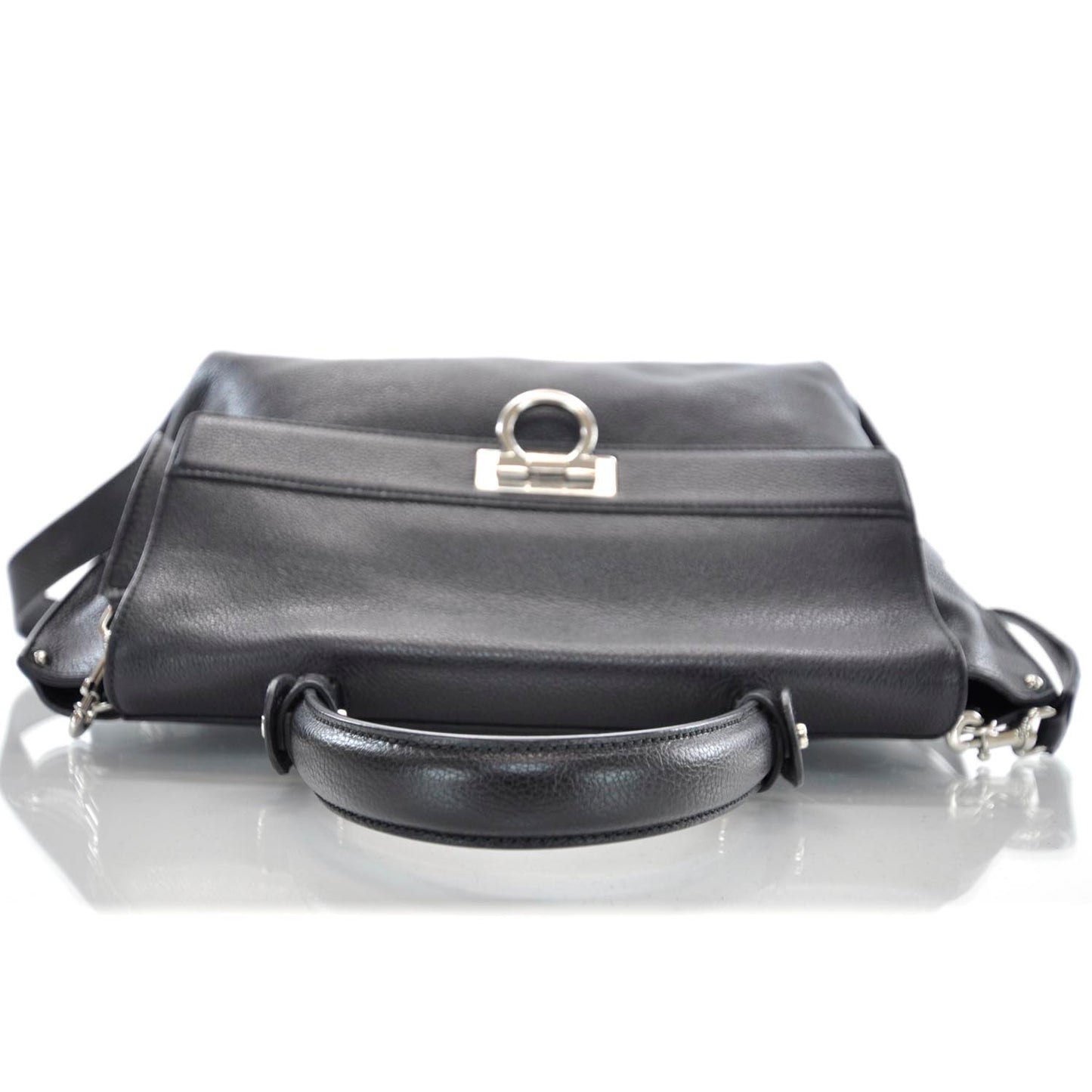 SALVATOREFERRAGAMOLeatherSofiaBlack