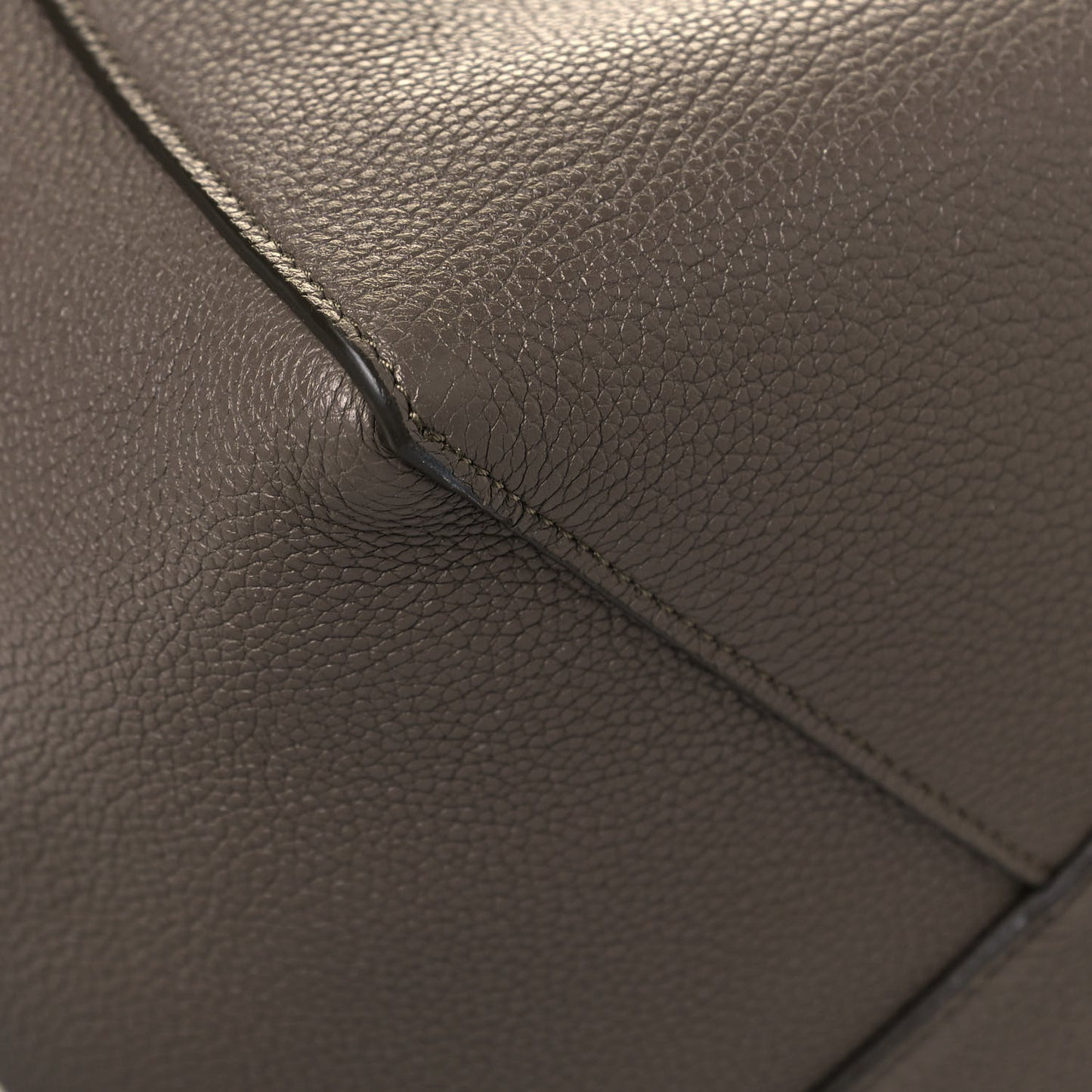 Soft Grained Calfskin Small Belt Cabas Phantom Taupe