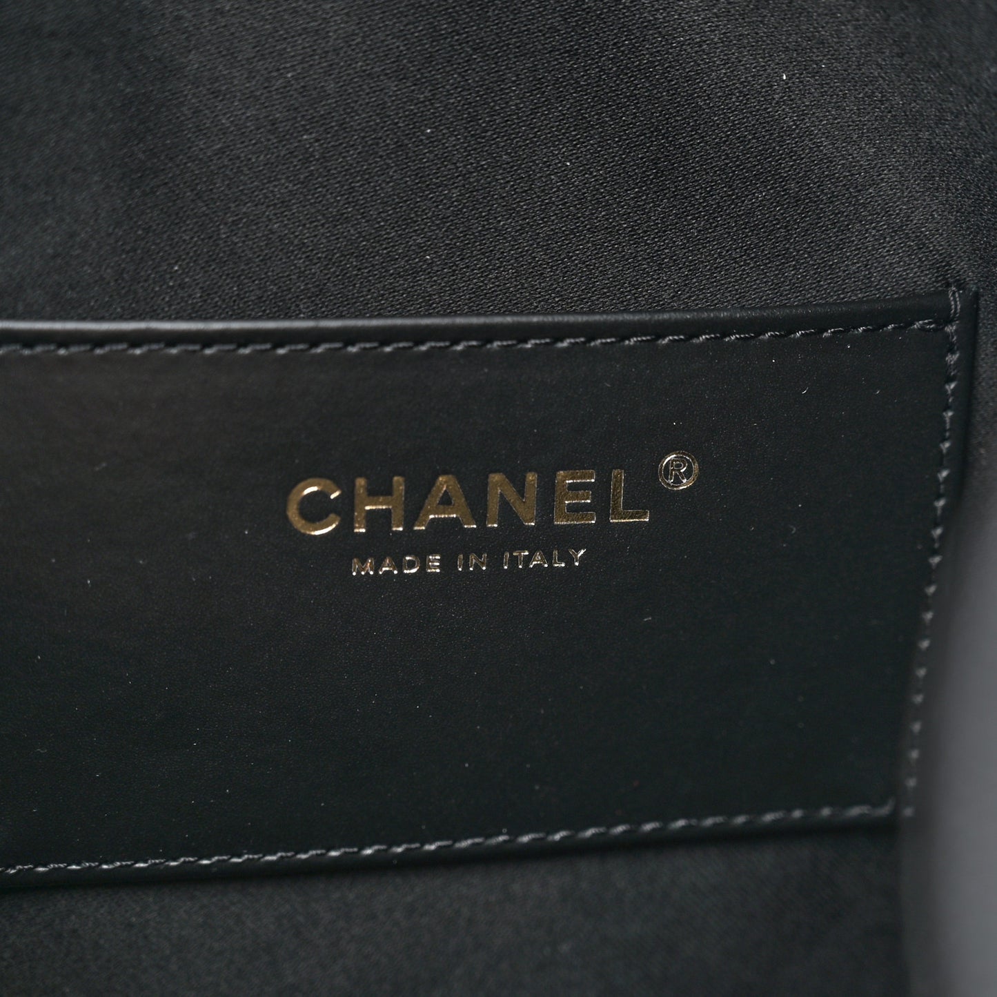 Caviar Quilted Medium Chanel 25 Handbag Black