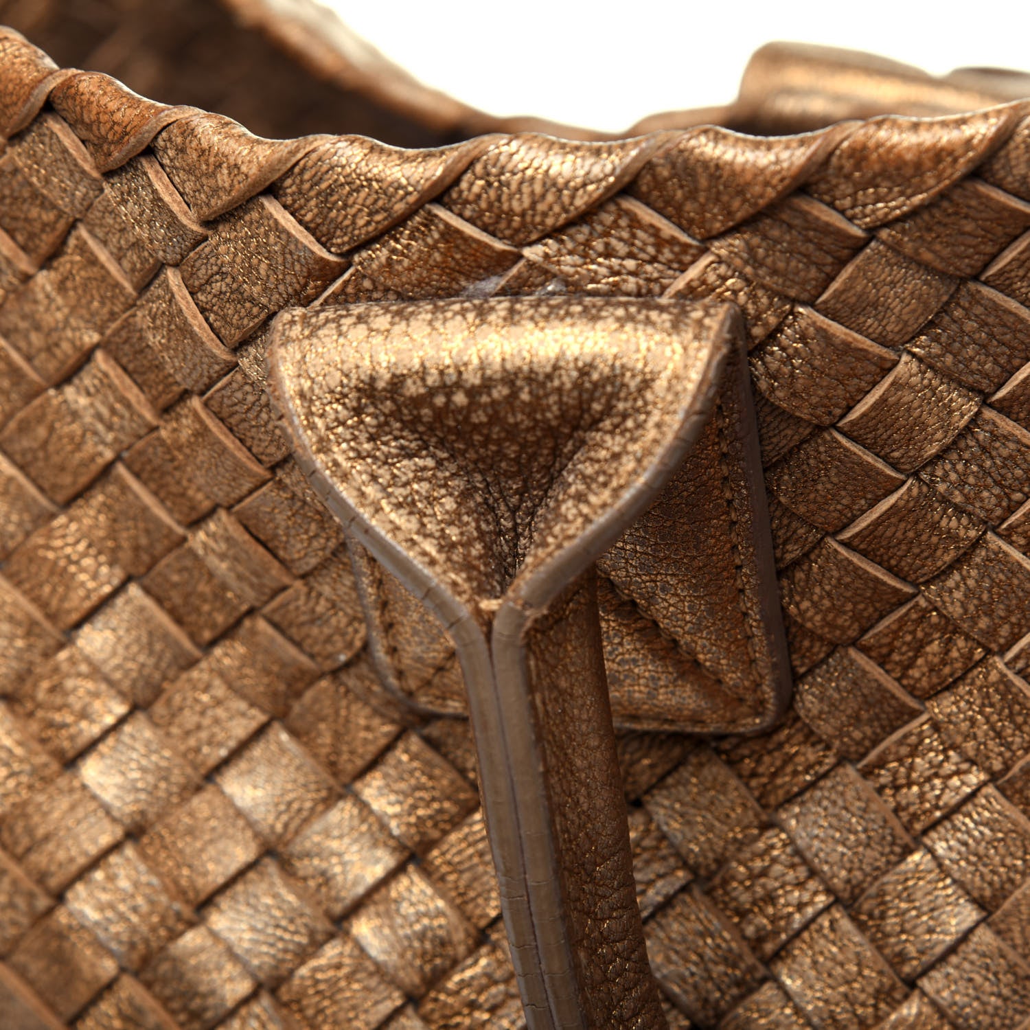 Bottega Veneta Chevre Intrecciato Medium Cabat Ottone 24 of 26