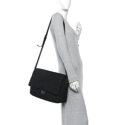 Chanel Easy Tweed Jumbo Reissue Messenger Flap Black 3 of 23