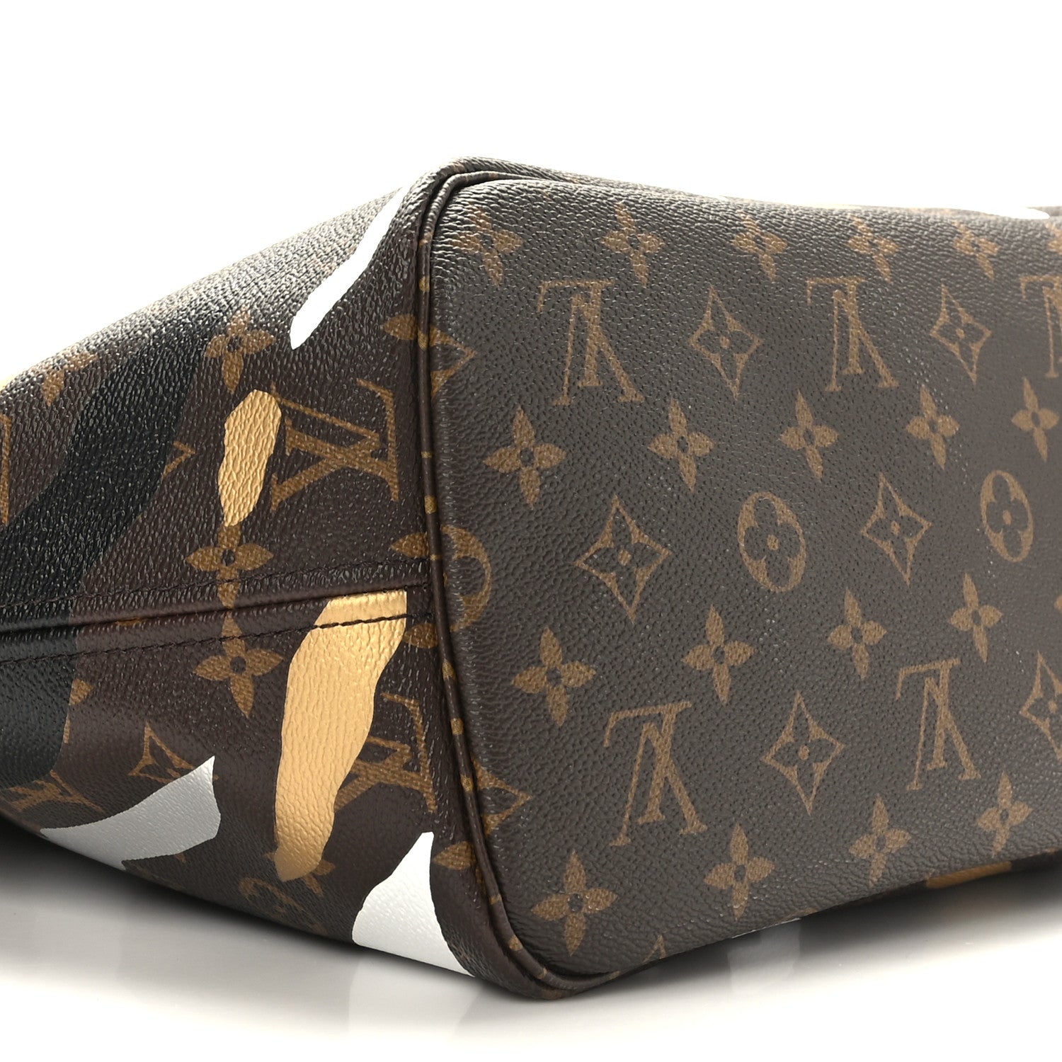 Louis Vuitton x LoL Monogram Neverfull MM Gold Silver 9 of 9