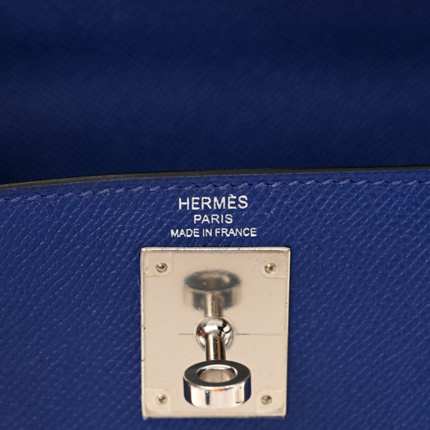 Epsom Kelly Sellier 28 Bleu Electrique