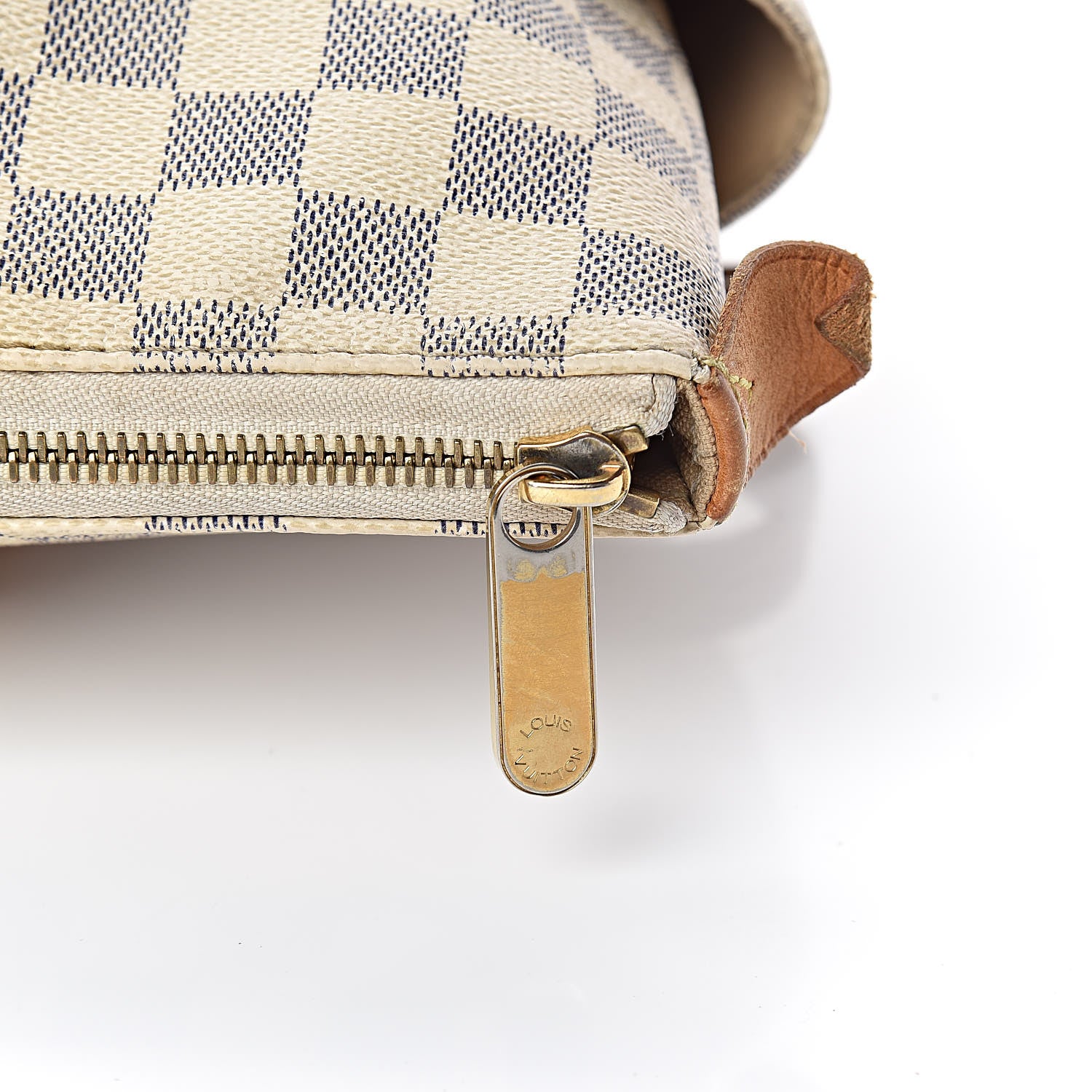 Louis Vuitton Damier Azur Totally MM 23 of 28