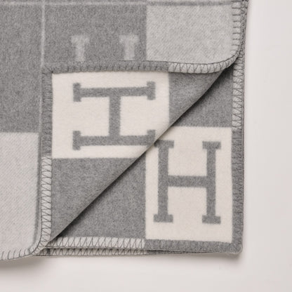 Hermes Wool Cashmere Avalon III Blanket Ecru Gris Clair 3 of 4