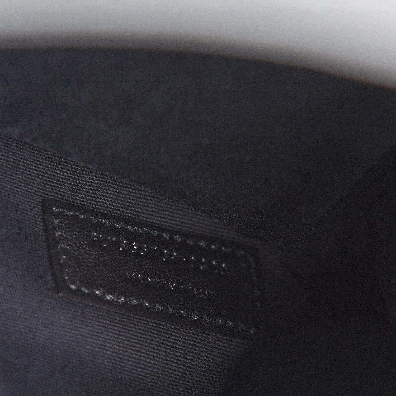 Saint Laurent Grain De Poudre Uptown Pouch Black 6 of 9