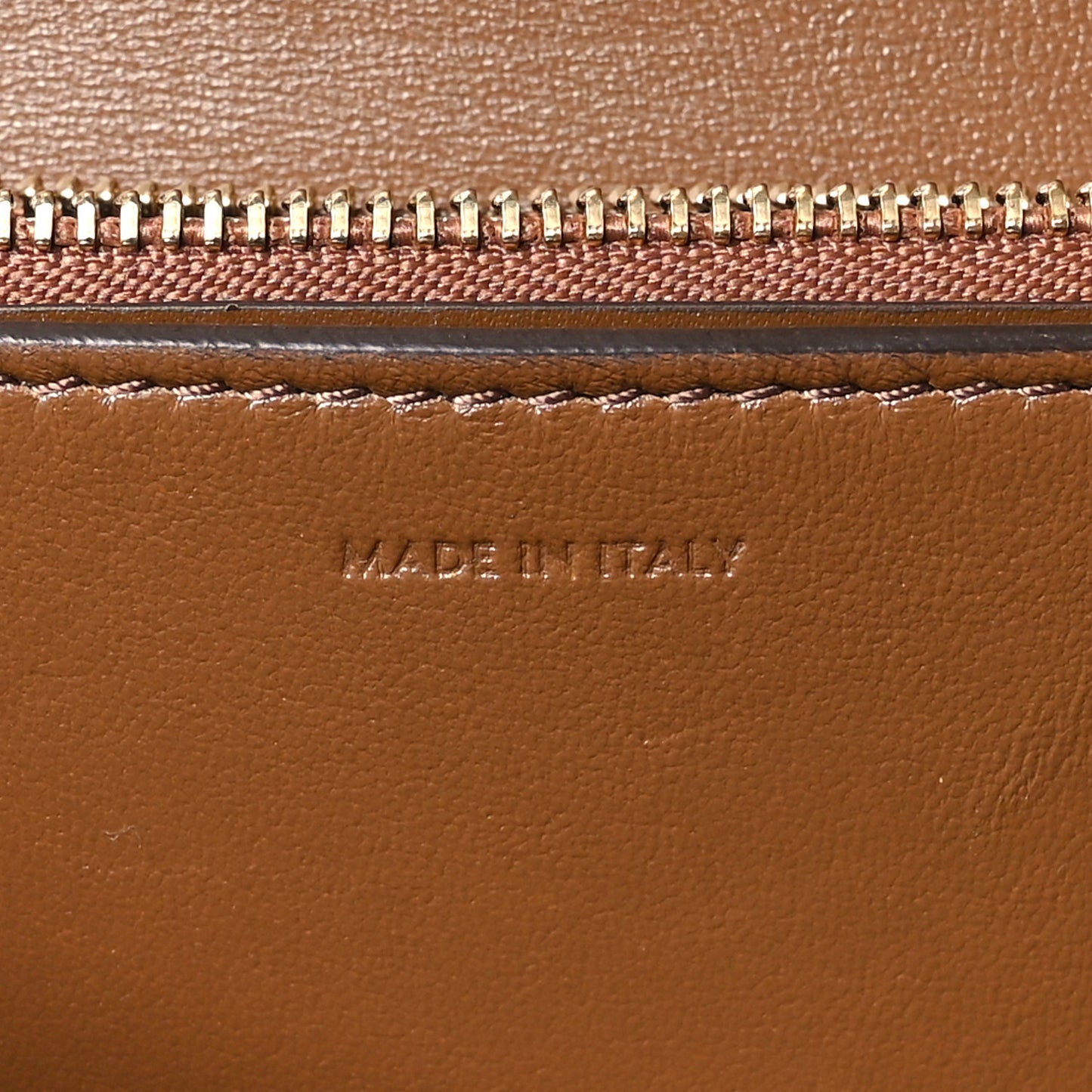 Box Calfskin Medium Classic Box Flap Bag Camel