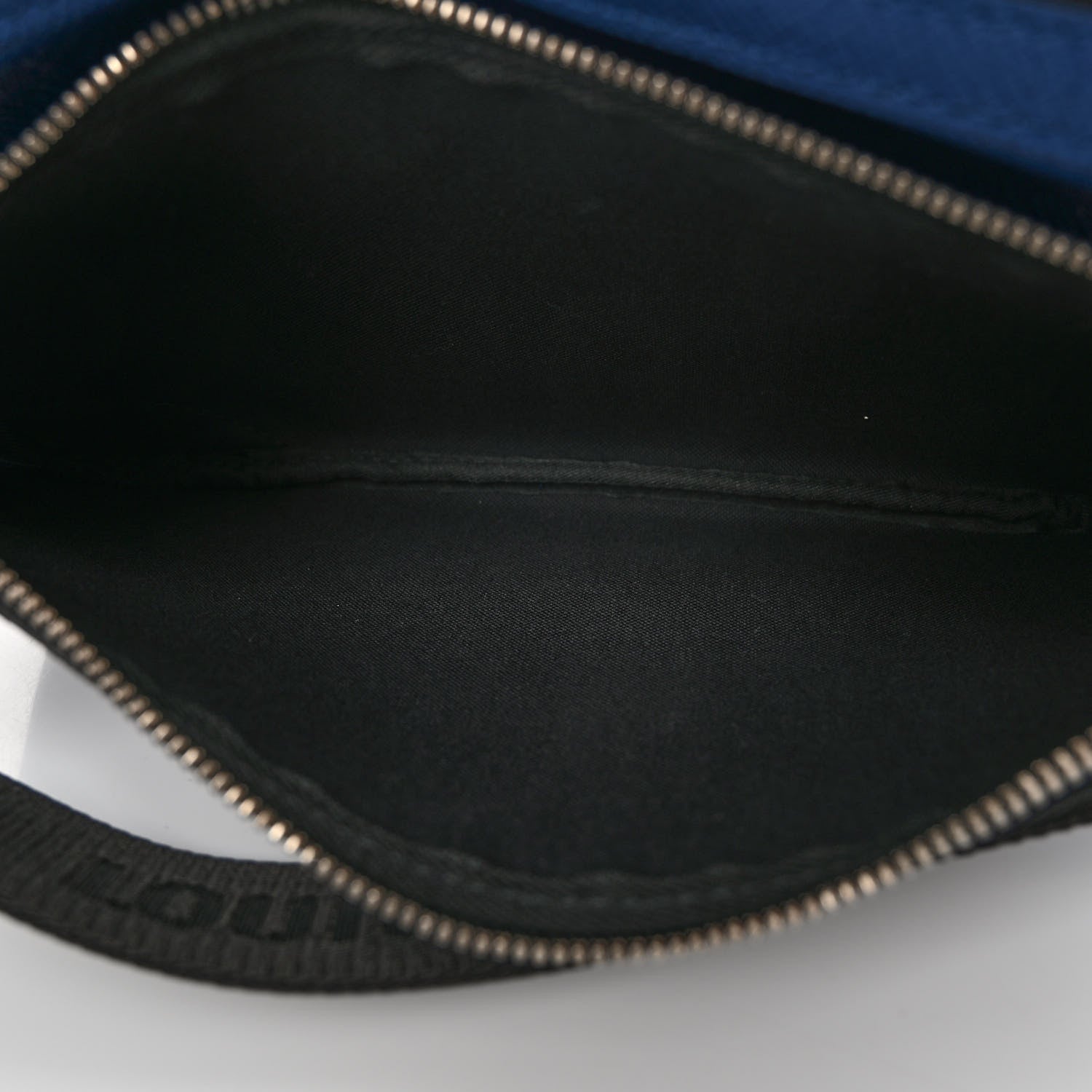 Louis Vuitton Taigarama Trio Messenger Cobalt 7 of 10