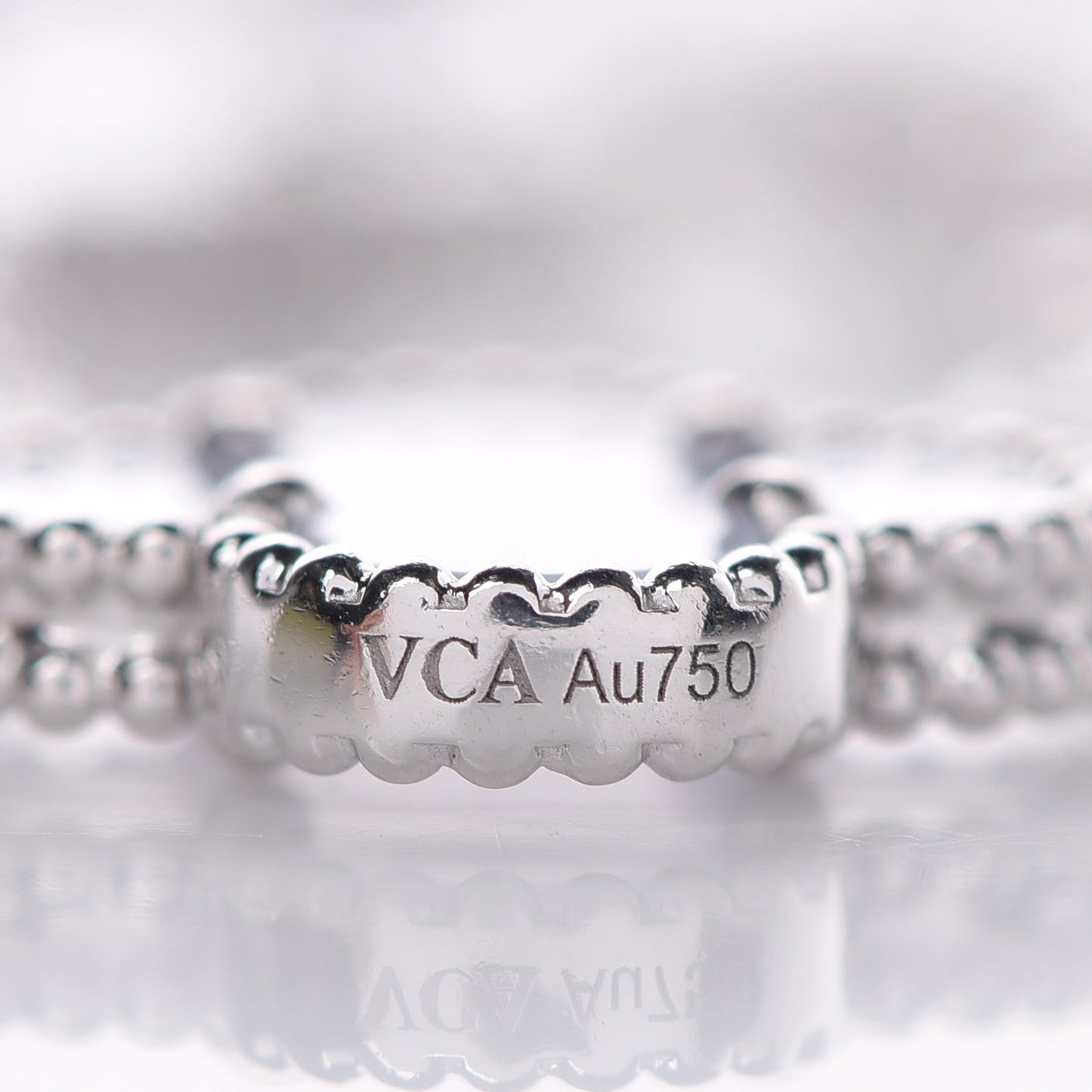 18K White Gold Chalcedony 10 Motifs Vintage Alhambra Necklace