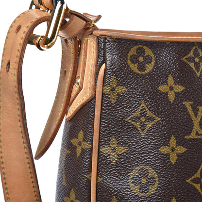 Louis Vuitton Monogram Hudson GM 13 of 17
