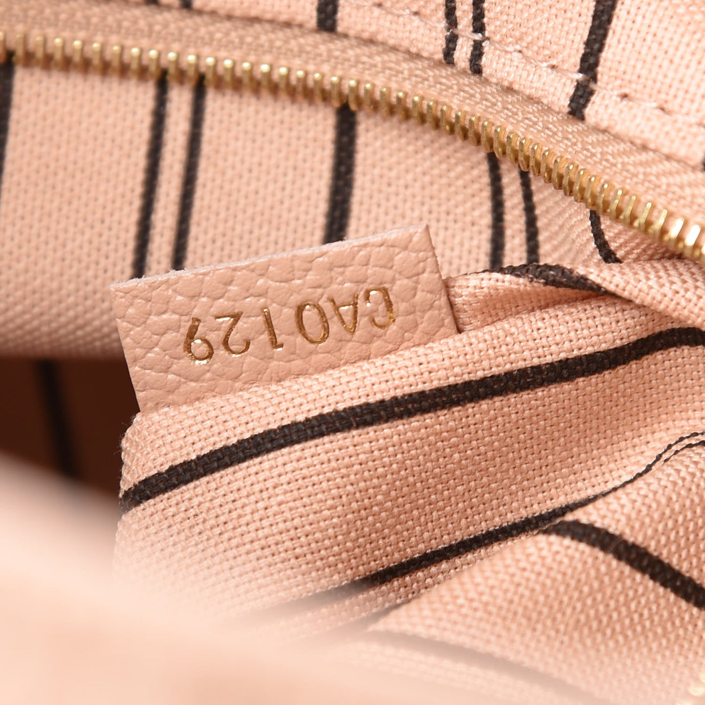 Empreinte Artsy MM Beige Rose