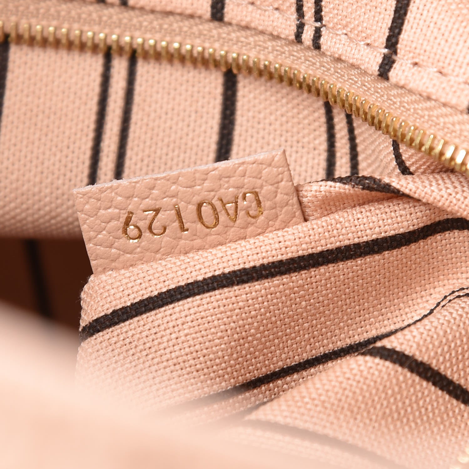 Louis Vuitton Empreinte Artsy MM Beige Rose 7 of 13