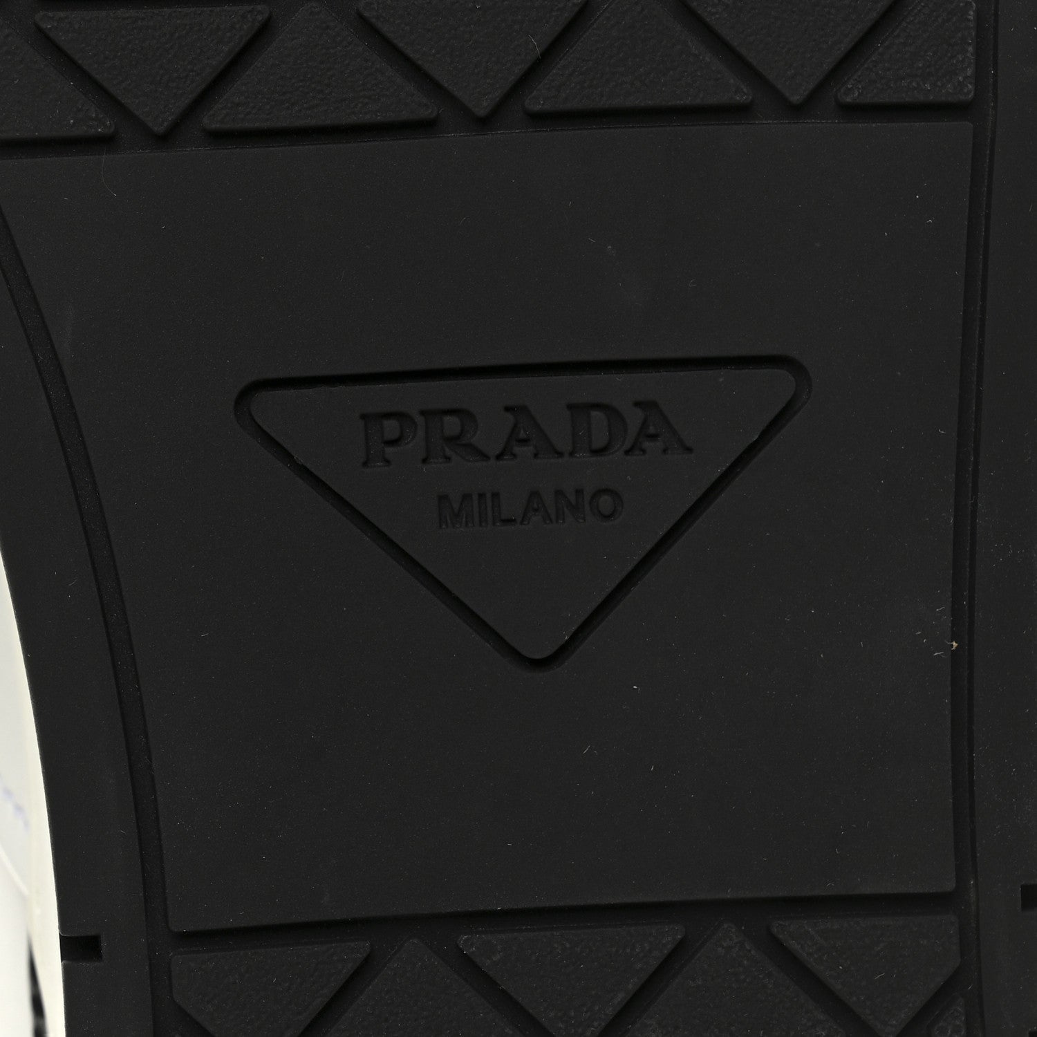 Prada Vitello Sport Spazzolato Rois Triangle Logo Womens Downtown Low Top 30mm Sneakers 39.5 White Black 8 of 10