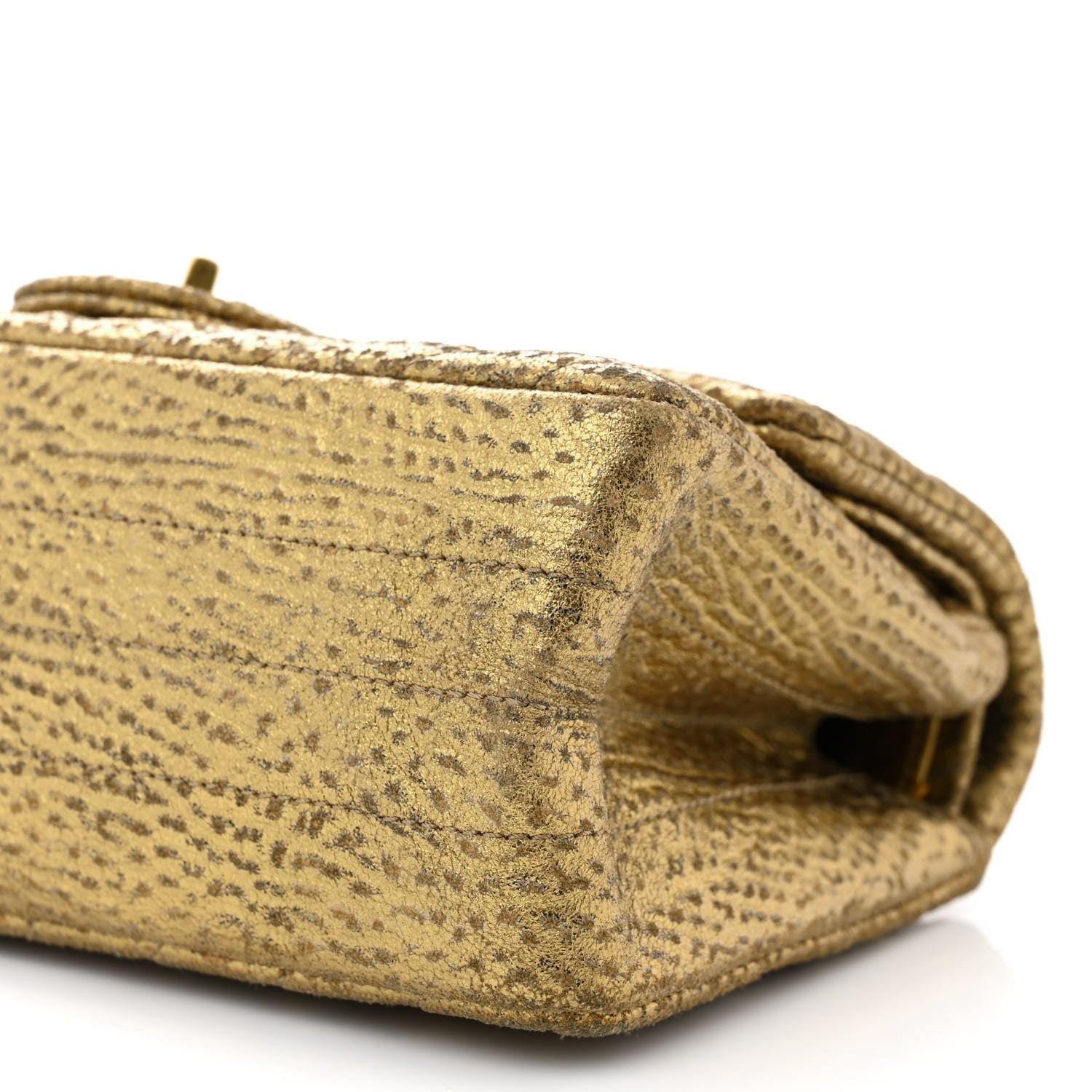 Chanel Metallic Grained Calfskin Chevron Quilted 2.55 Reissue 224 Flap Gold 10 of 11