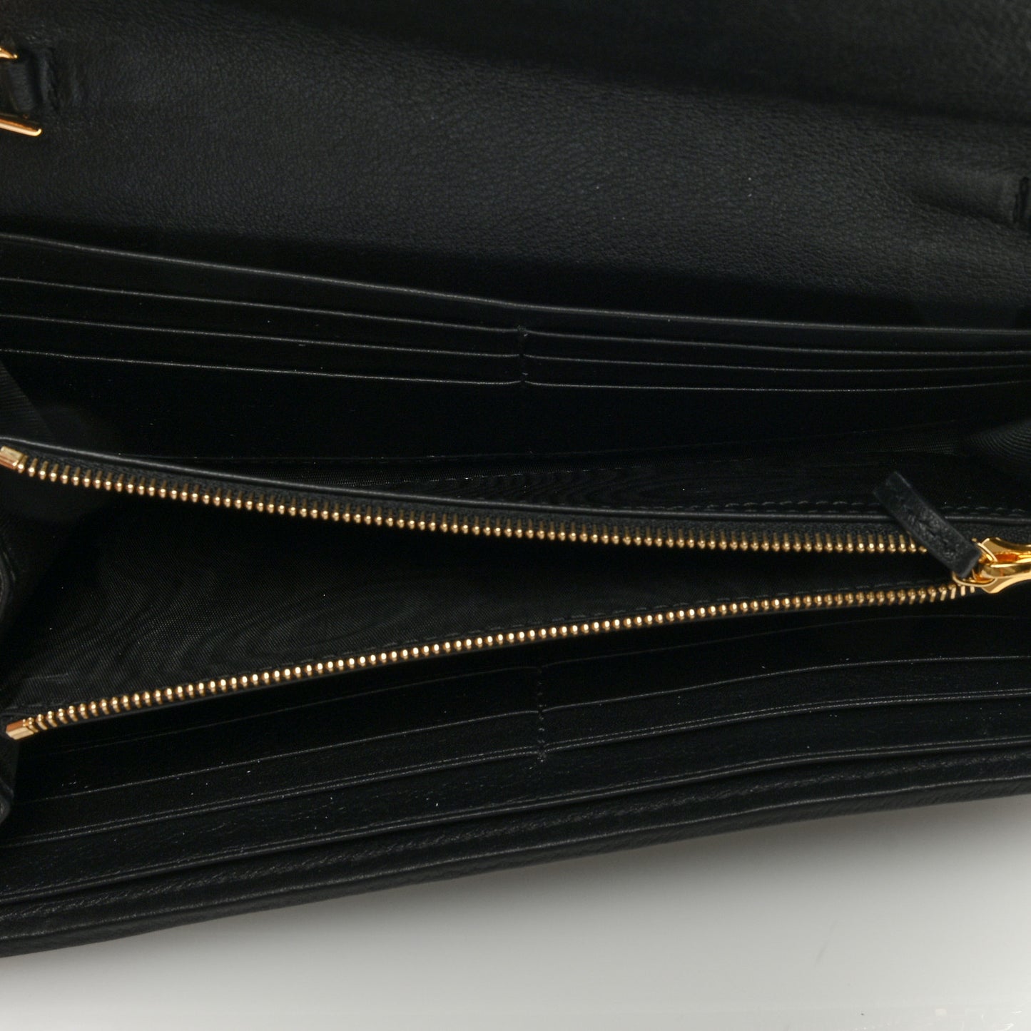 Roxy Calfskin Blondie Continental Chain Wallet Black