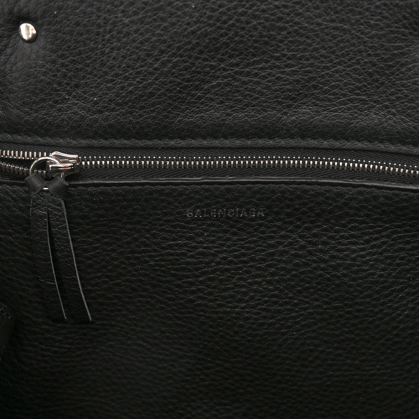 Veau Papier A6 Zip Around Tote Black