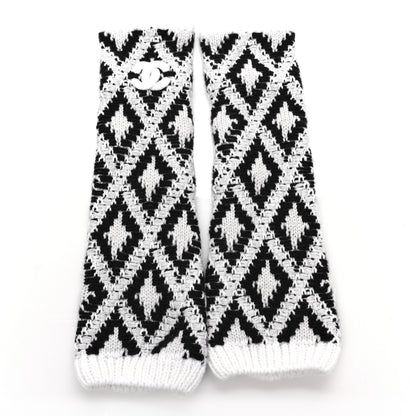 Chanel Cashmere Blend CC Beanie Hat With Gloves Set White Navy Blue 3 of 5