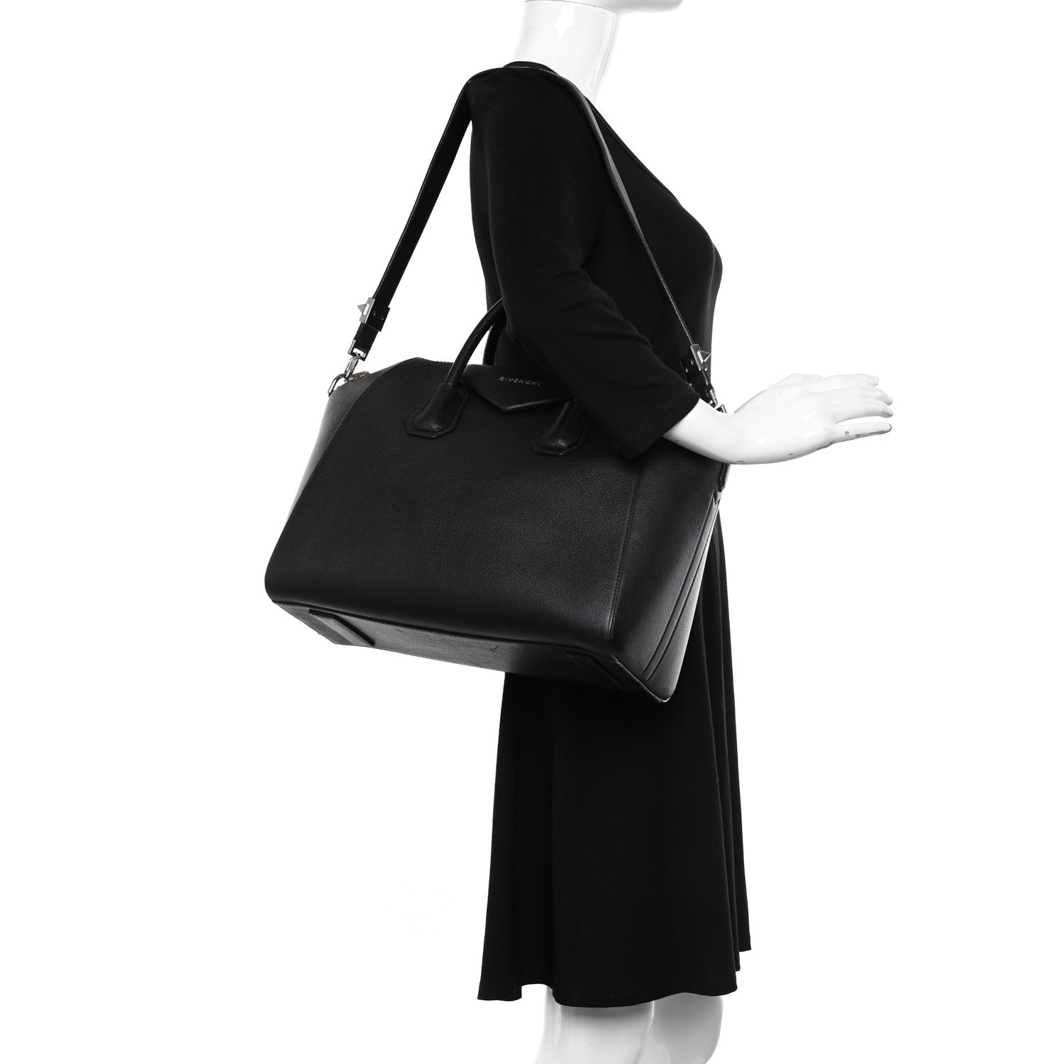 Givenchy Sugar Goatskin Medium Antigona Black 2 of 14