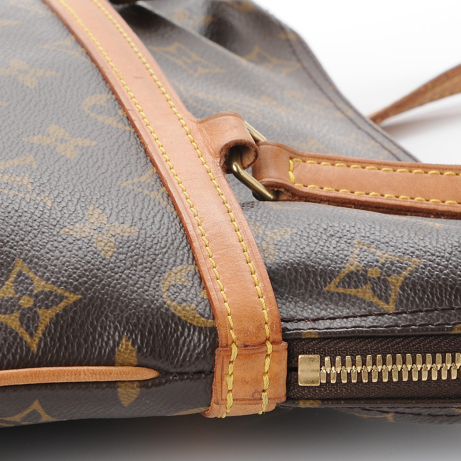 Louis Vuitton Monogram Sac Coussin GM 11 of 11