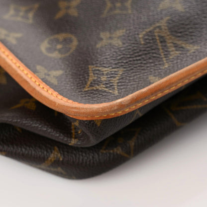 Louis Vuitton Monogram Sac Gibeciere GM 7 of 30