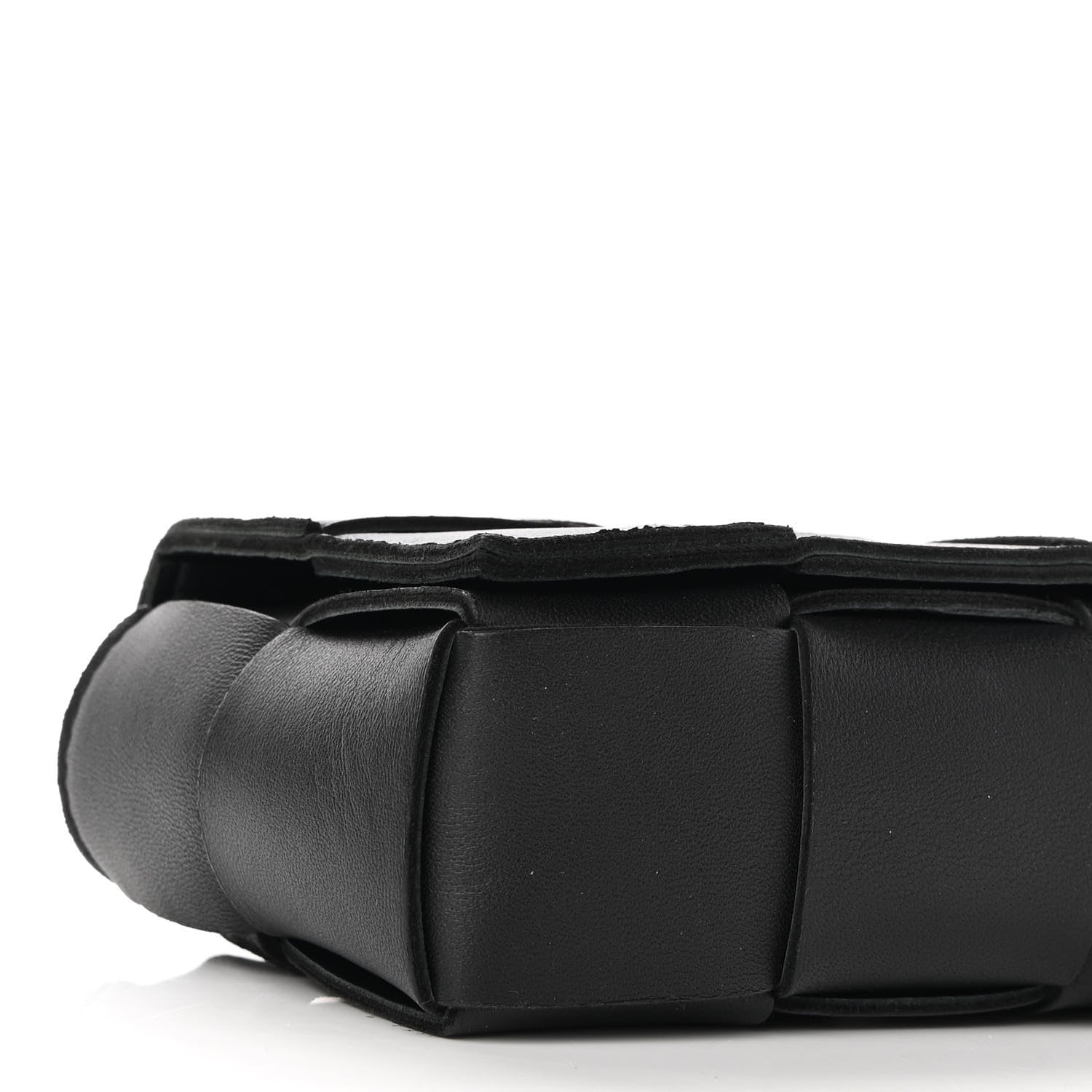Bottega Veneta Nappa Maxi Intreccio The Belt Cassette Bag Black 7 of 7