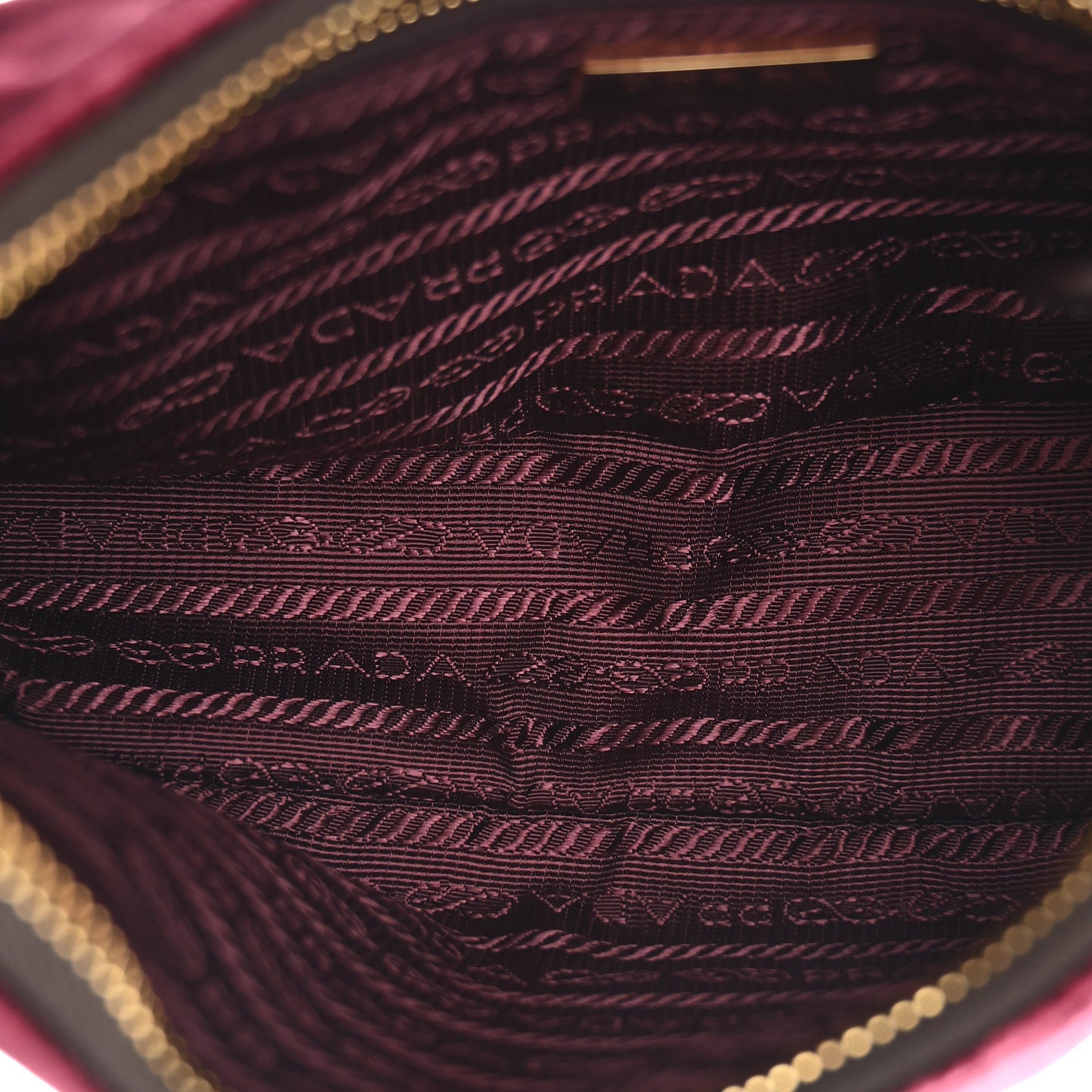 Velvet Mini Re-Edition 2005 Shoulder Bag Red
