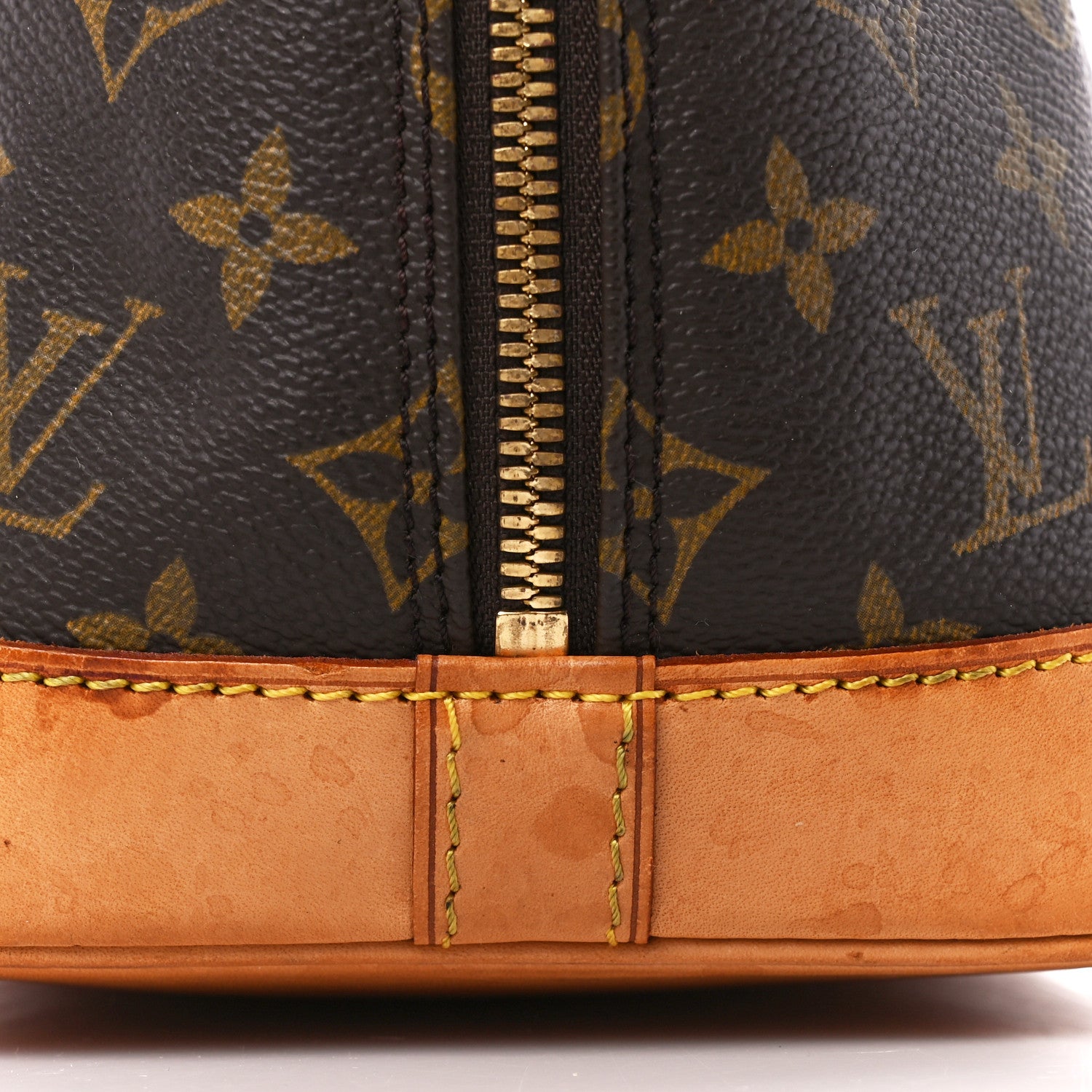 Louis Vuitton Monogram Alma PM 15 of 15
