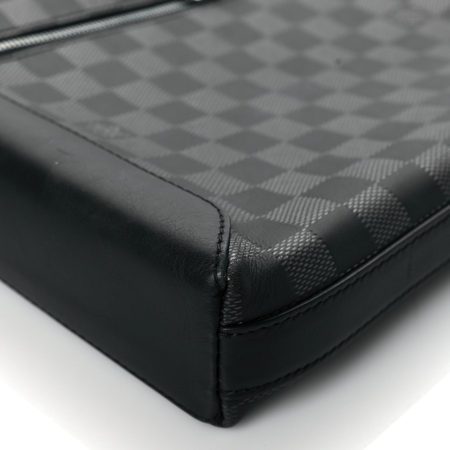 Louis Vuitton Damier Infini Discovery Messenger BB Onyx 9 of 9
