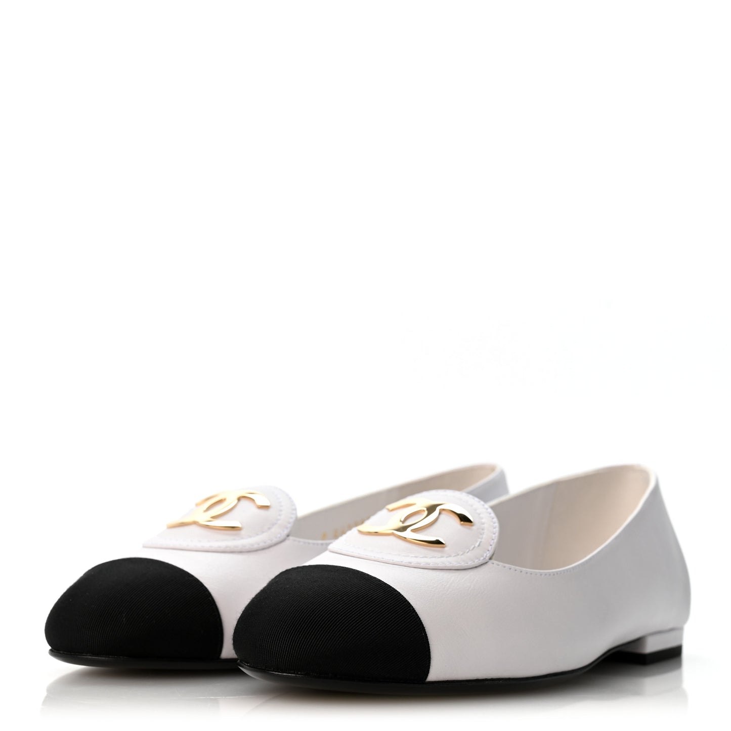 Calfskin Grosgrain Cap Toe CC Moccasin Loafers 37 White Black
