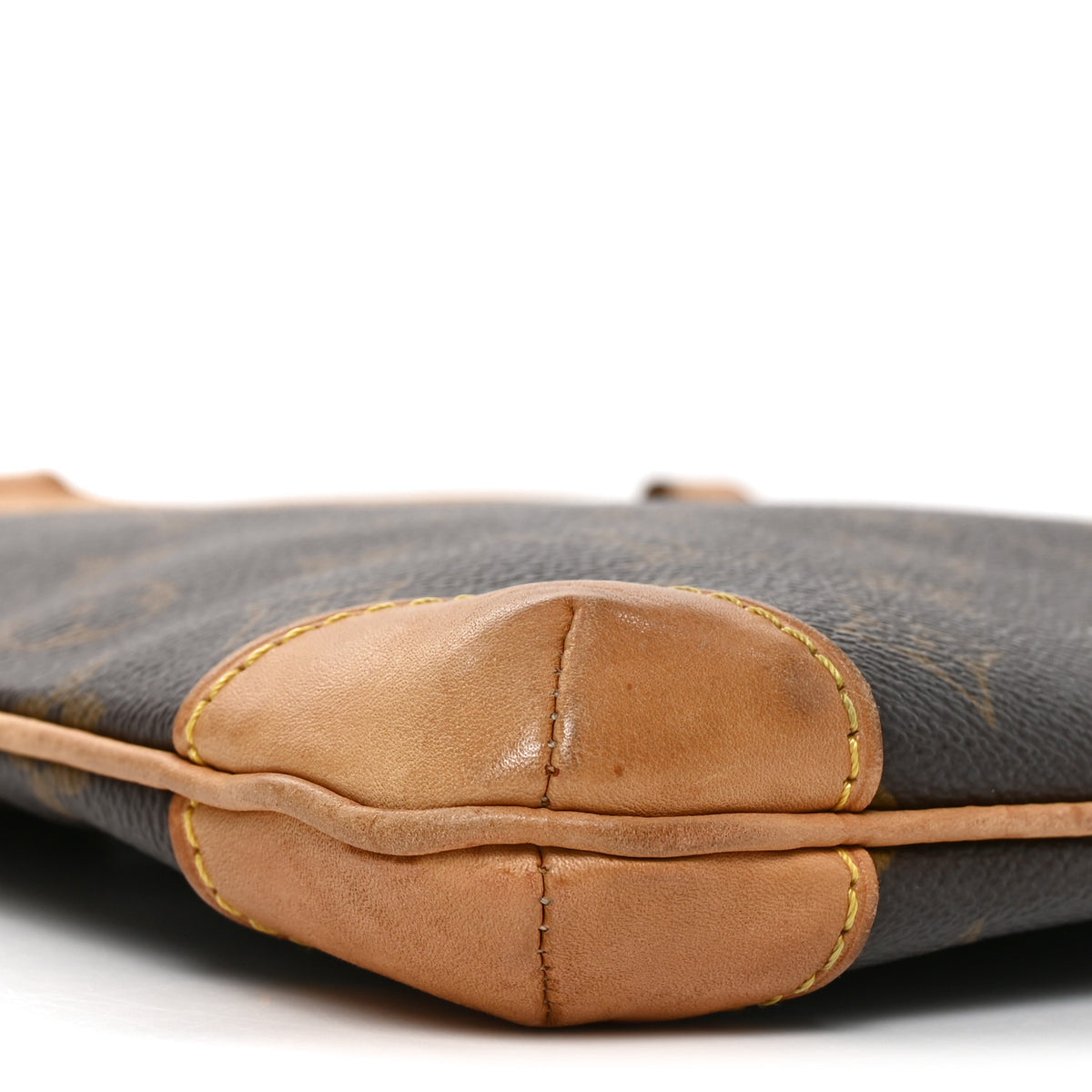 Louis Vuitton Monogram Sac Coussin GM 8 of 9