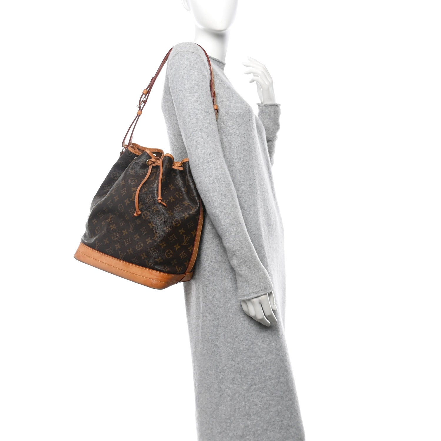 Louis Vuitton Monogram Noe 2 of 10
