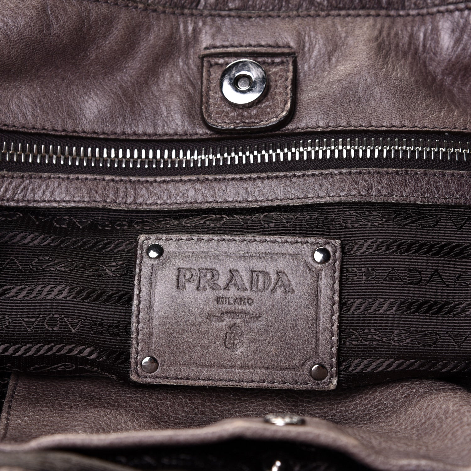 Prada Cervo Antik Tote Fumo 5 of 5