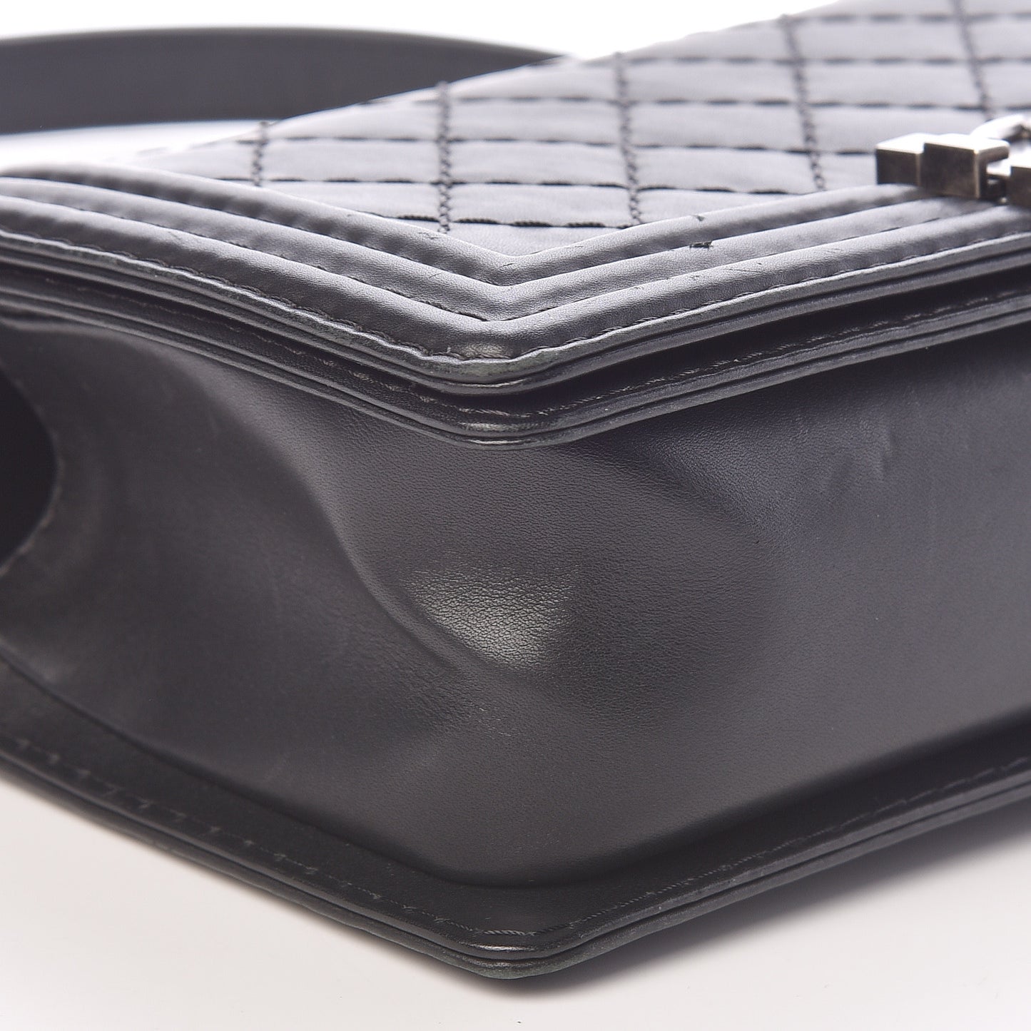 Calfskin Stitched Medium Boy Flap Black