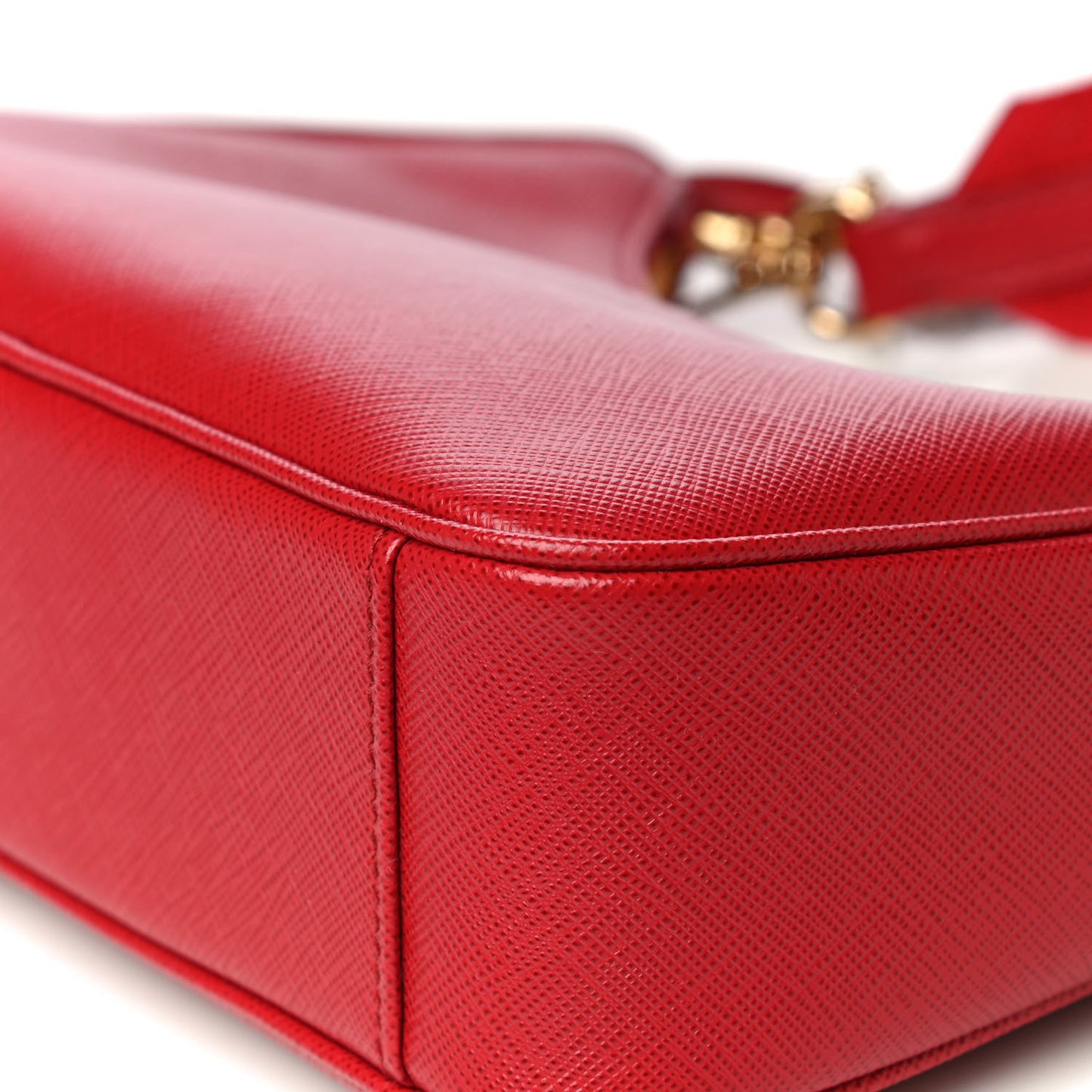 Saffiano Lux Re-Edition 2005 Shoulder Bag Fuoco