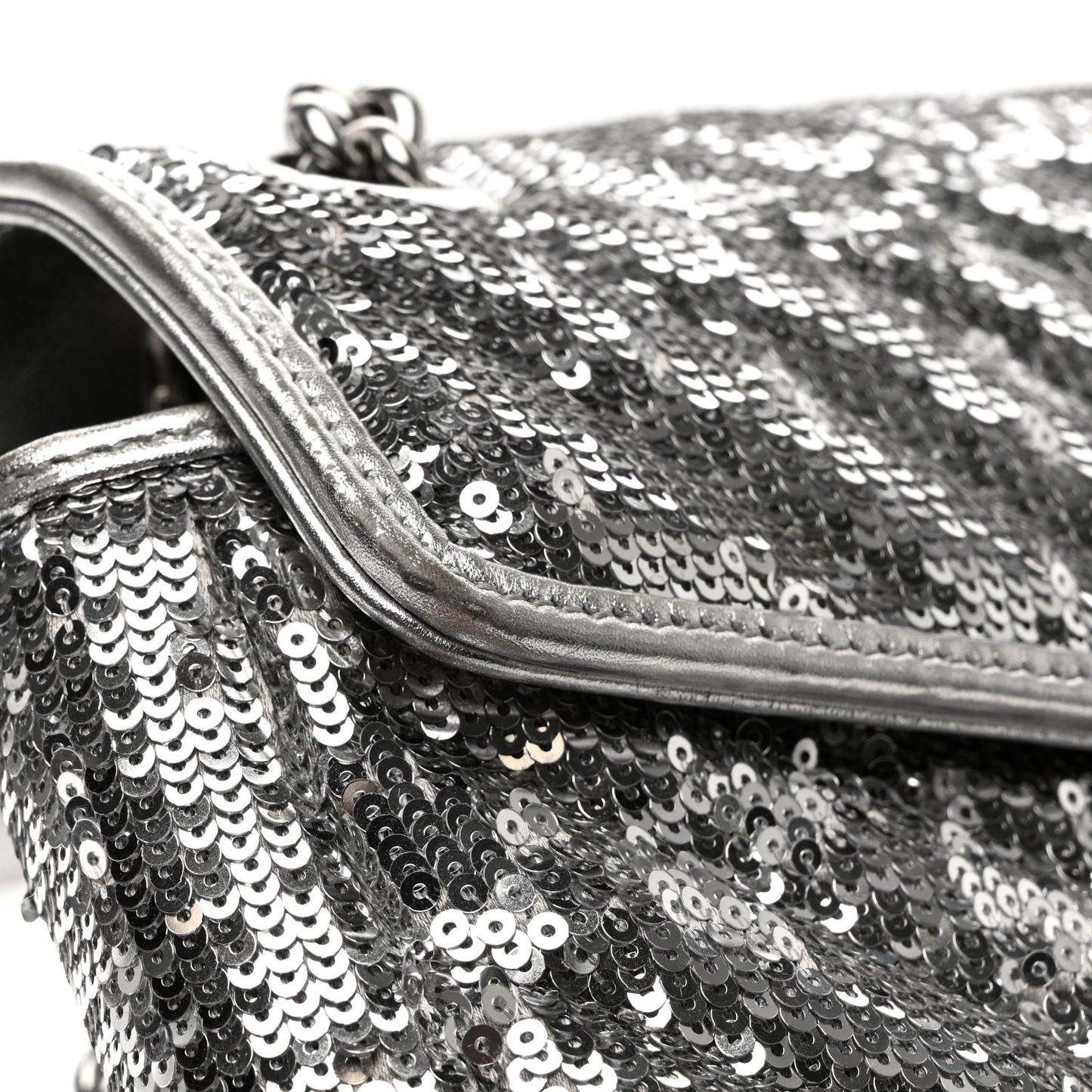 Sequin Matelasse Small GG Marmont Shoulder Bag Silver